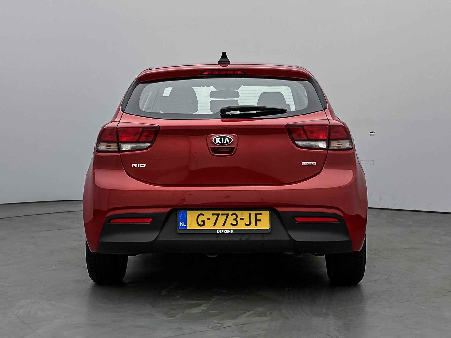 Kia Rio DynamicLine 100 pk | Navigatie | Achteruitrijcamera | Parkeersensoren Achter | LED Dagrijverlichting | Lederen Stuurwiel en Versnellingspook | DAB Ontvanger | Airco | Cruise Control | 15" Lichtmetalen Velgen | Apple Carplay/Android Auto | - 8/36