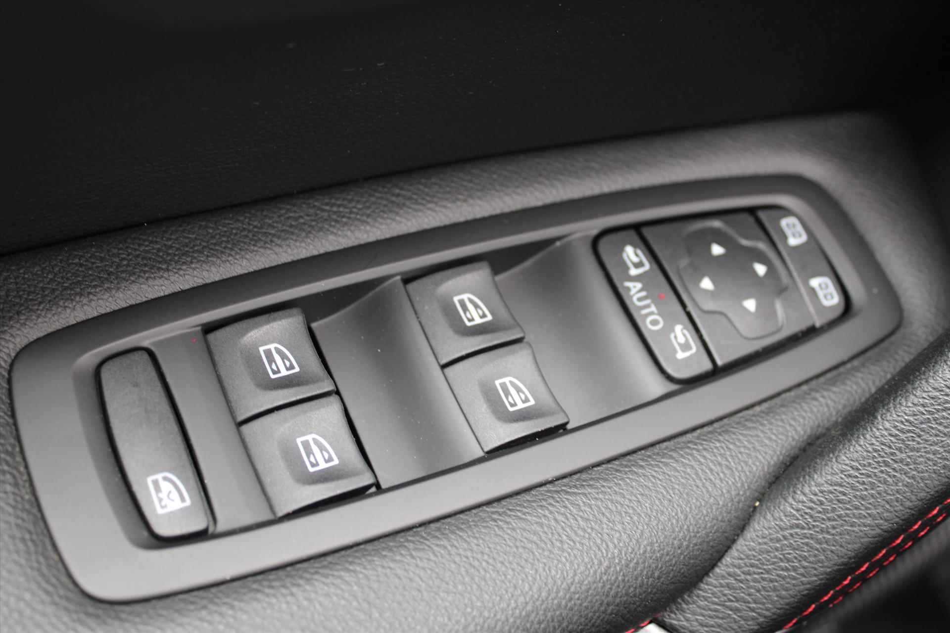 RENAULT Kadjar TCe 160pk EDC Automaat Black Edition | Glazen dak | Navigatie | Cruise control | Camera + sensoren | 1500 KG trekgewicht | - 34/56