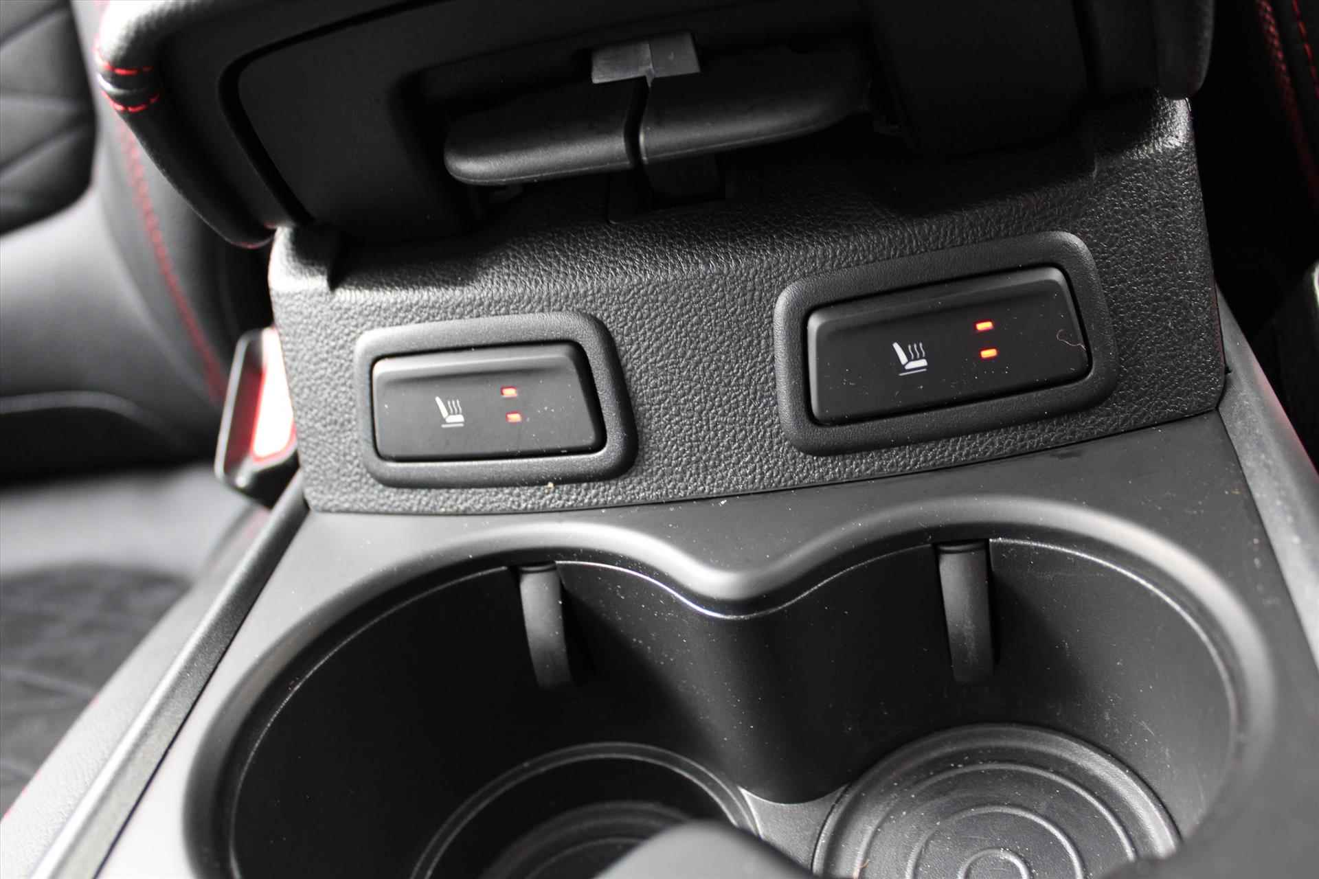 RENAULT Kadjar TCe 160pk EDC Automaat Black Edition | Glazen dak | Navigatie | Cruise control | Camera + sensoren | 1500 KG trekgewicht | - 49/56