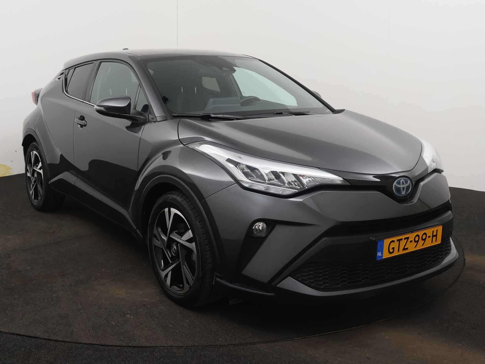 Toyota C-HR 2.0 Hybrid Dynamic | LED | Navigatie | Stoelverwarming | Parkeersensoren | Climate Control | - 28/44