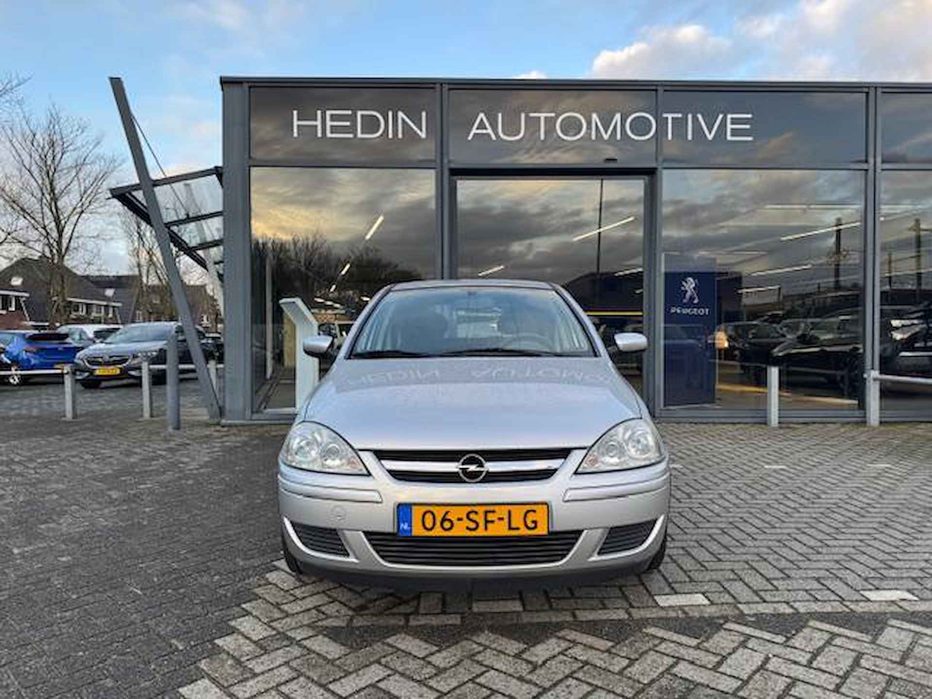 Opel Corsa 1.2-16V Silverline | TREKHAAK | 1e EIGENAAR | 100% ONDERHOUDEN | AIRCO | ELEKT. RAMEN | - 2/14