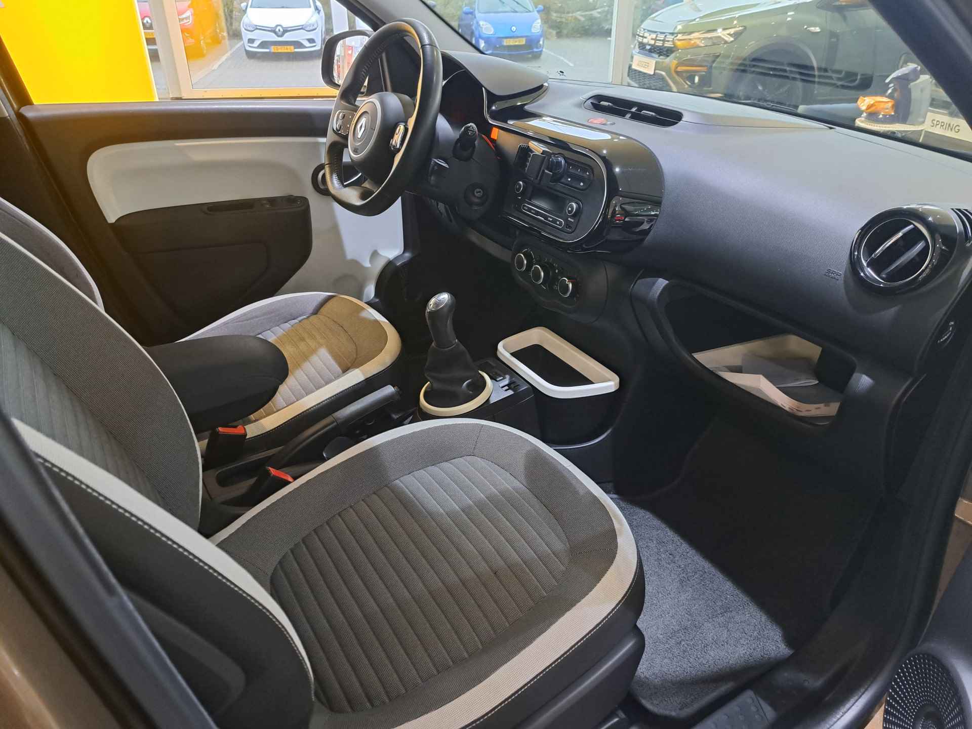 Renault Twingo 1.0 SCe Expression | Airco | Parkeersensoren | Elektr spiegels | Radio-Bluetooth | incl. Bovag rijklaarpakket met 12 maanden garantie | - 3/21