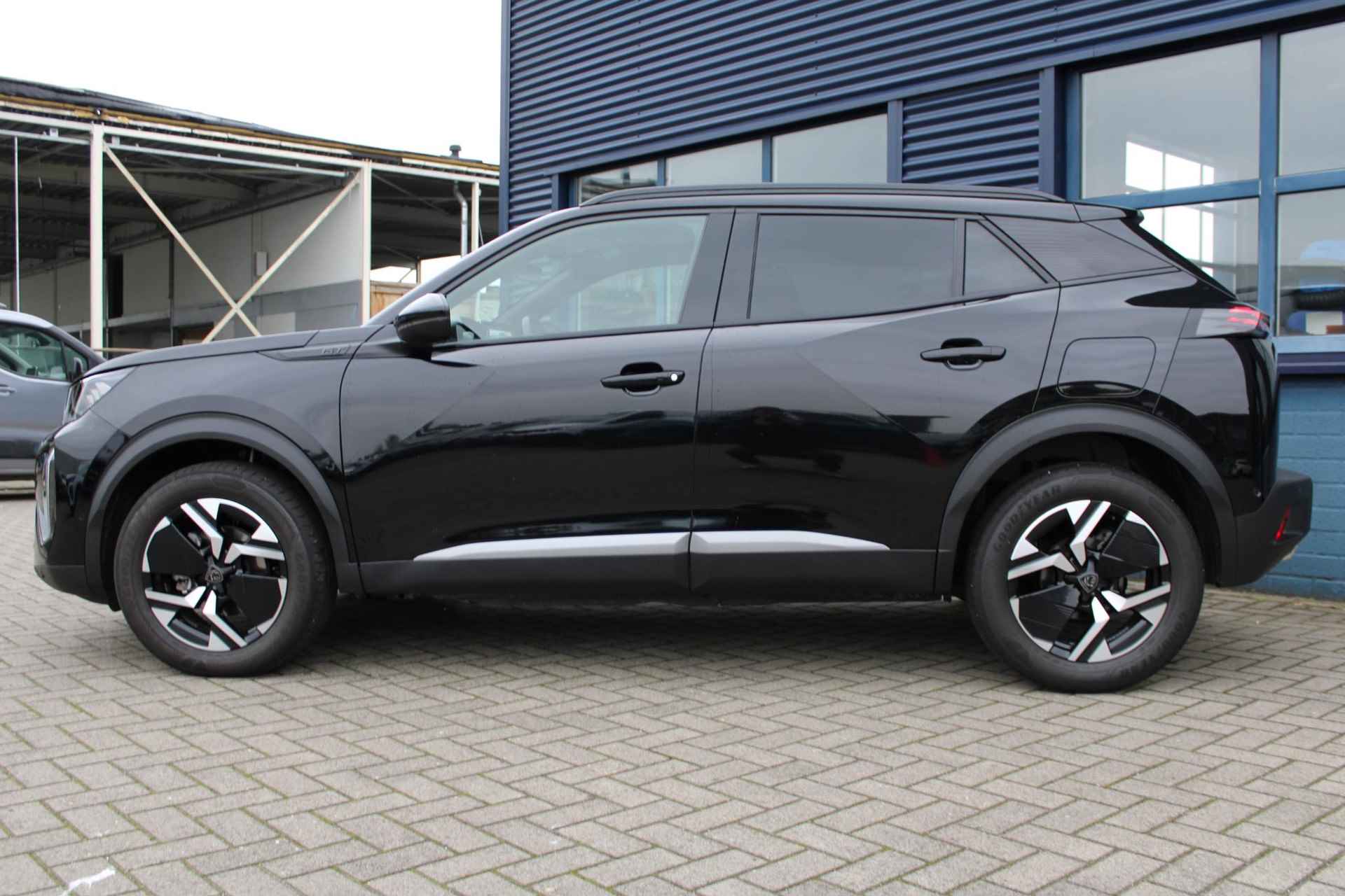 Peugeot 2008 1.2 PureTech 130 GT Climate regeling ,achteruitrij camera ,navigatie By App - 2/38