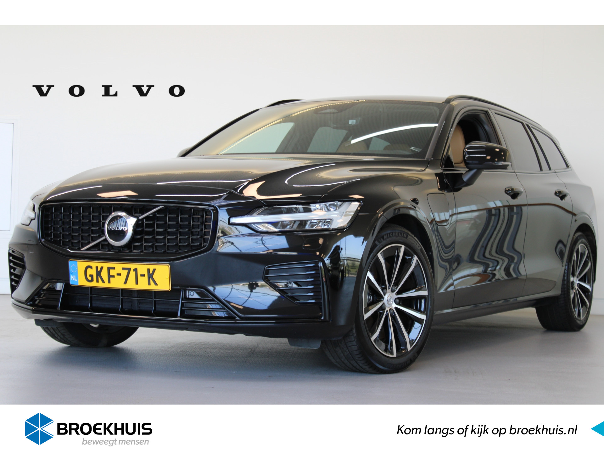 Volvo V60 T6 350PK AWD Plus Dark | Nappa | Gelamineerd Glas | Stoelventilatie | Trekhaak | Adapt Led