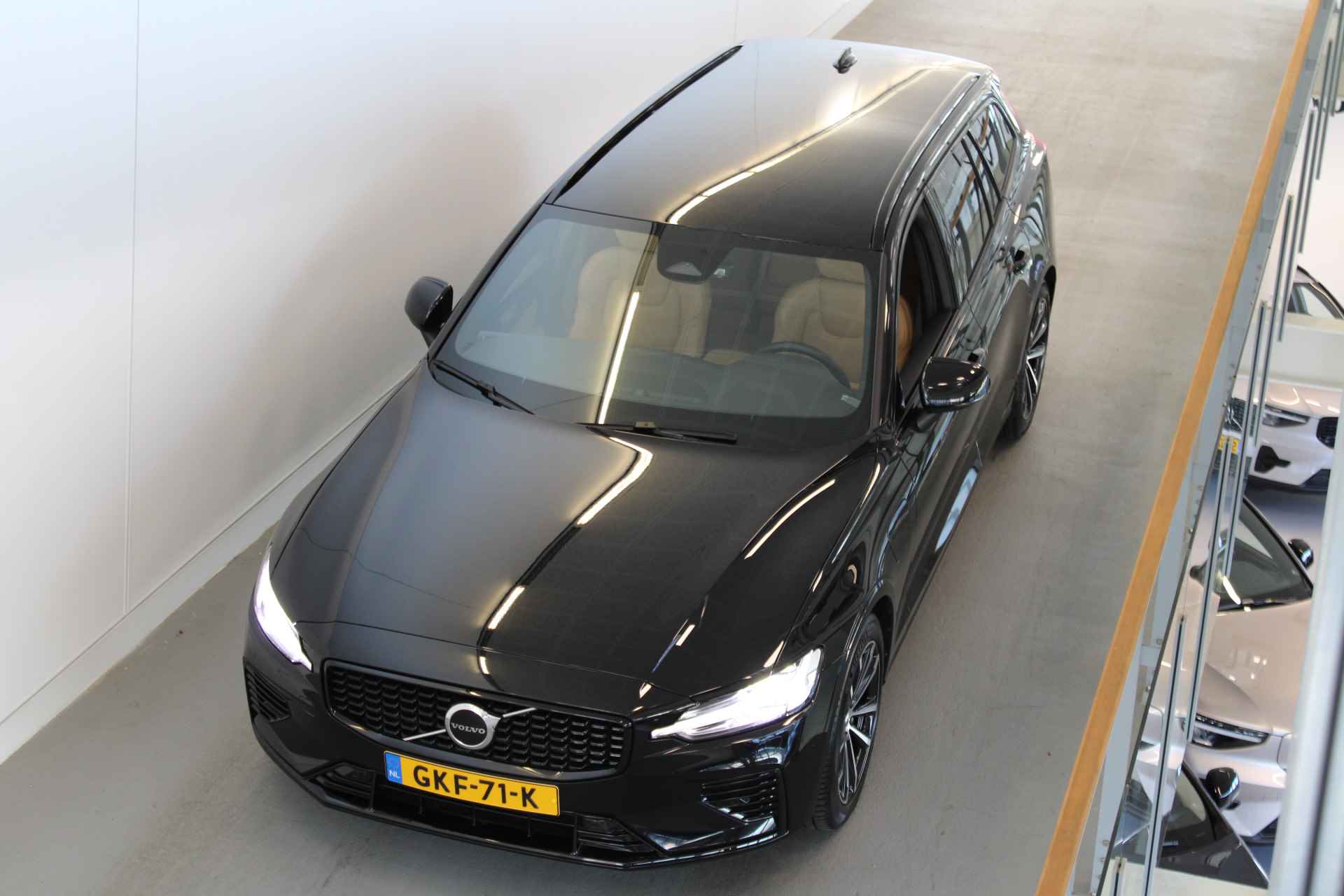 Volvo V60 T6 350PK AWD Plus Dark | Nappa | Gelamineerd Glas | Stoelventilatie | Trekhaak | Adapt Led - 43/63