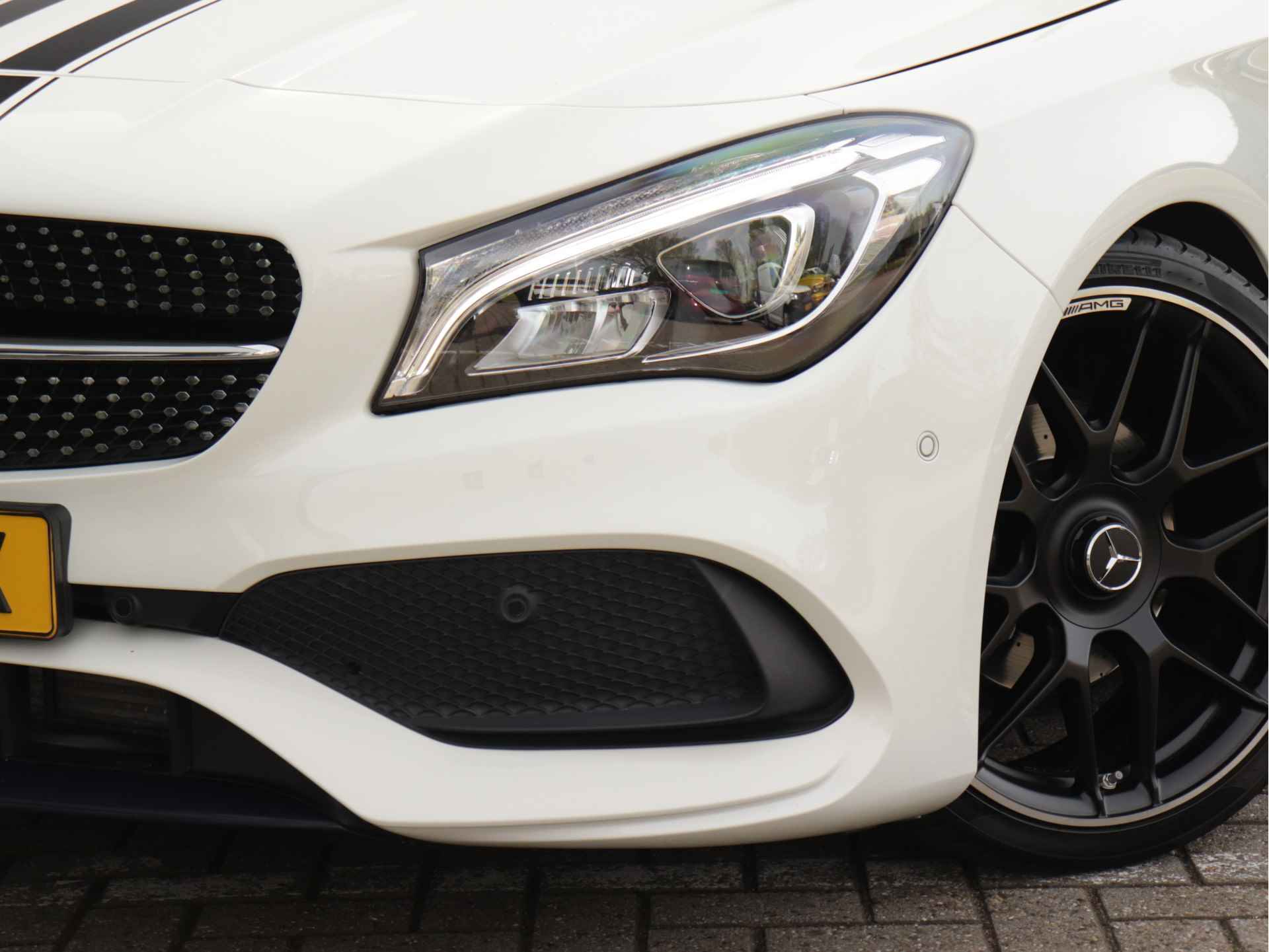 Mercedes-Benz CLA-Klasse Shooting Brake 180 AMG line 122pk automaat | Panoramadak | LED | 19'' velgen | Camera | Navigatie | Stoelverwarming | Sfeerverlichting | Alcantara - 30/62