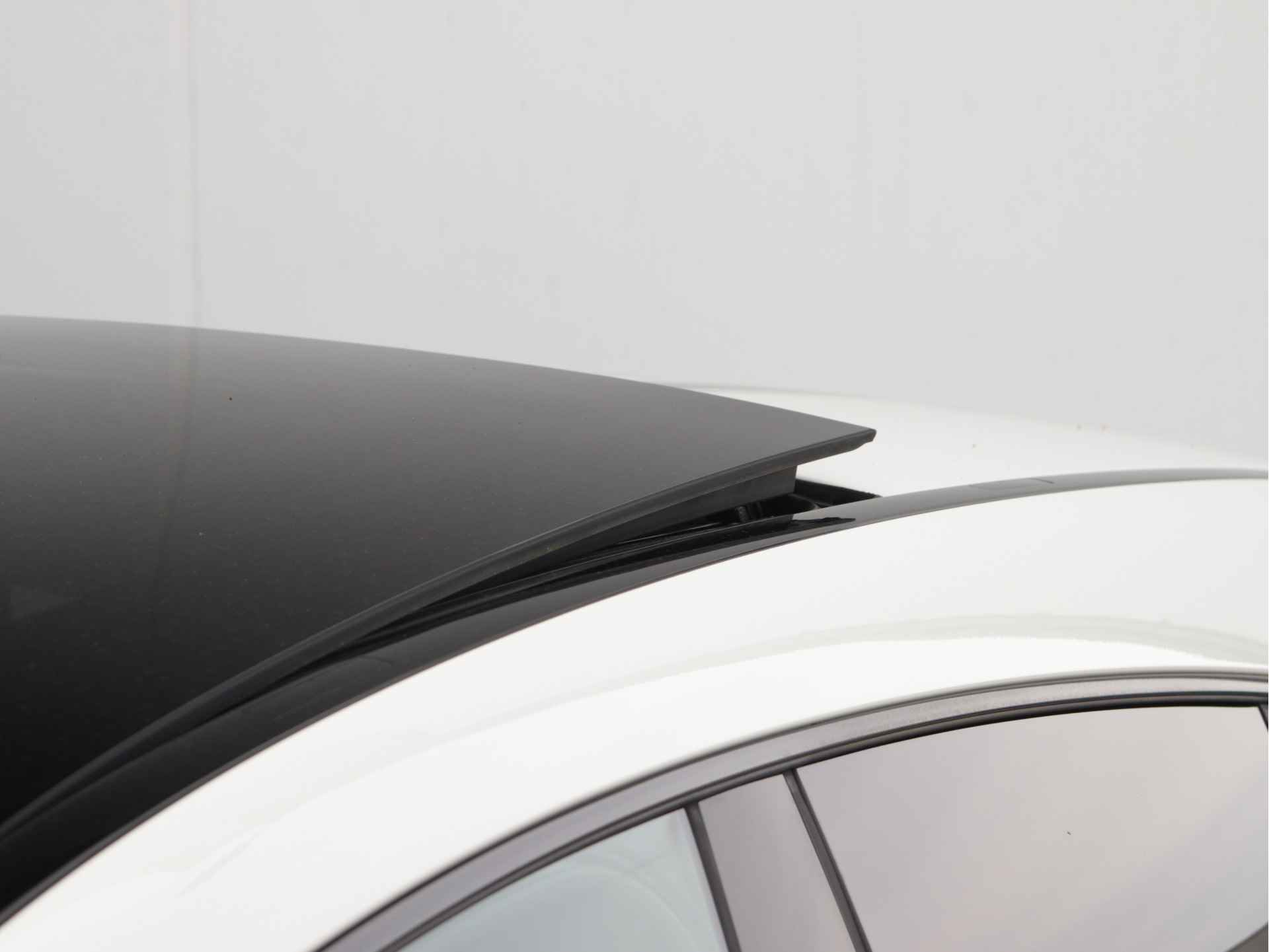 Mercedes-Benz CLA-Klasse Shooting Brake 180 AMG line 122pk automaat | Panoramadak | LED | 19'' velgen | Camera | Navigatie | Stoelverwarming | Sfeerverlichting | Alcantara - 34/62