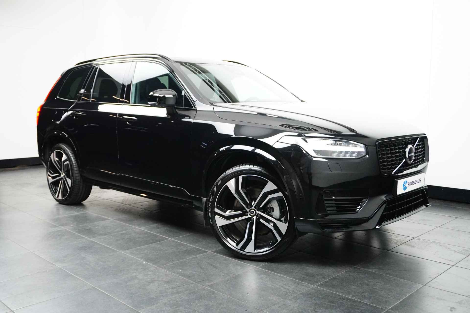 Volvo XC90 T8 Recharge AWD Ultimate Dark | Luchtvering | Massage | Geventileerde Stoelen | 360 Camera | Trekhaak | Bowers&Wilkins | - 4/38