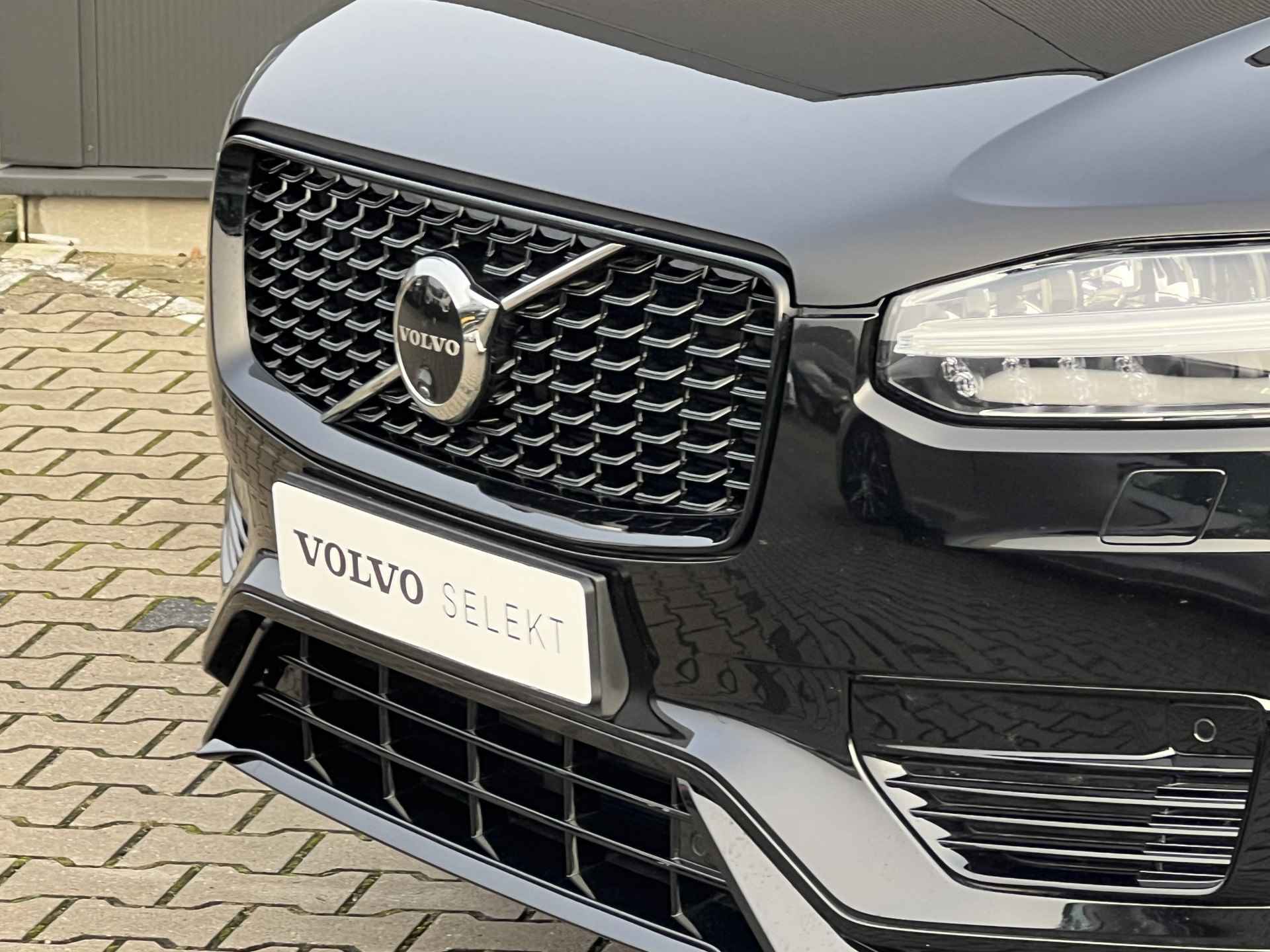 Volvo XC90 T8 Recharge AWD Ultimate Dark | Luchtvering | Massage | Geventileerde Stoelen | 360 Camera | Trekhaak | Bowers&Wilkins | - 29/54