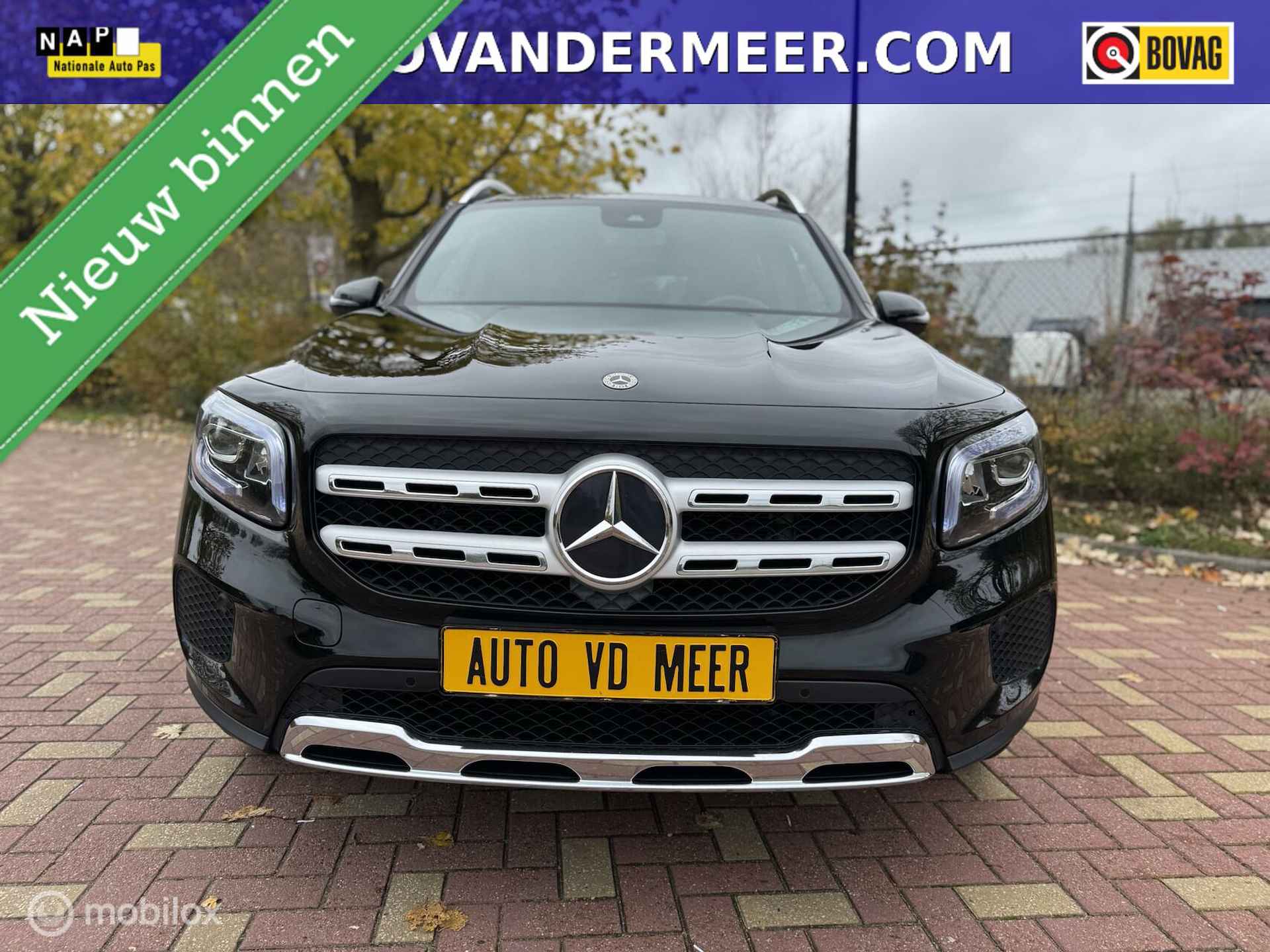 Mercedes GLB 200 / Navigatie / Half leder / Luxe - 4/37