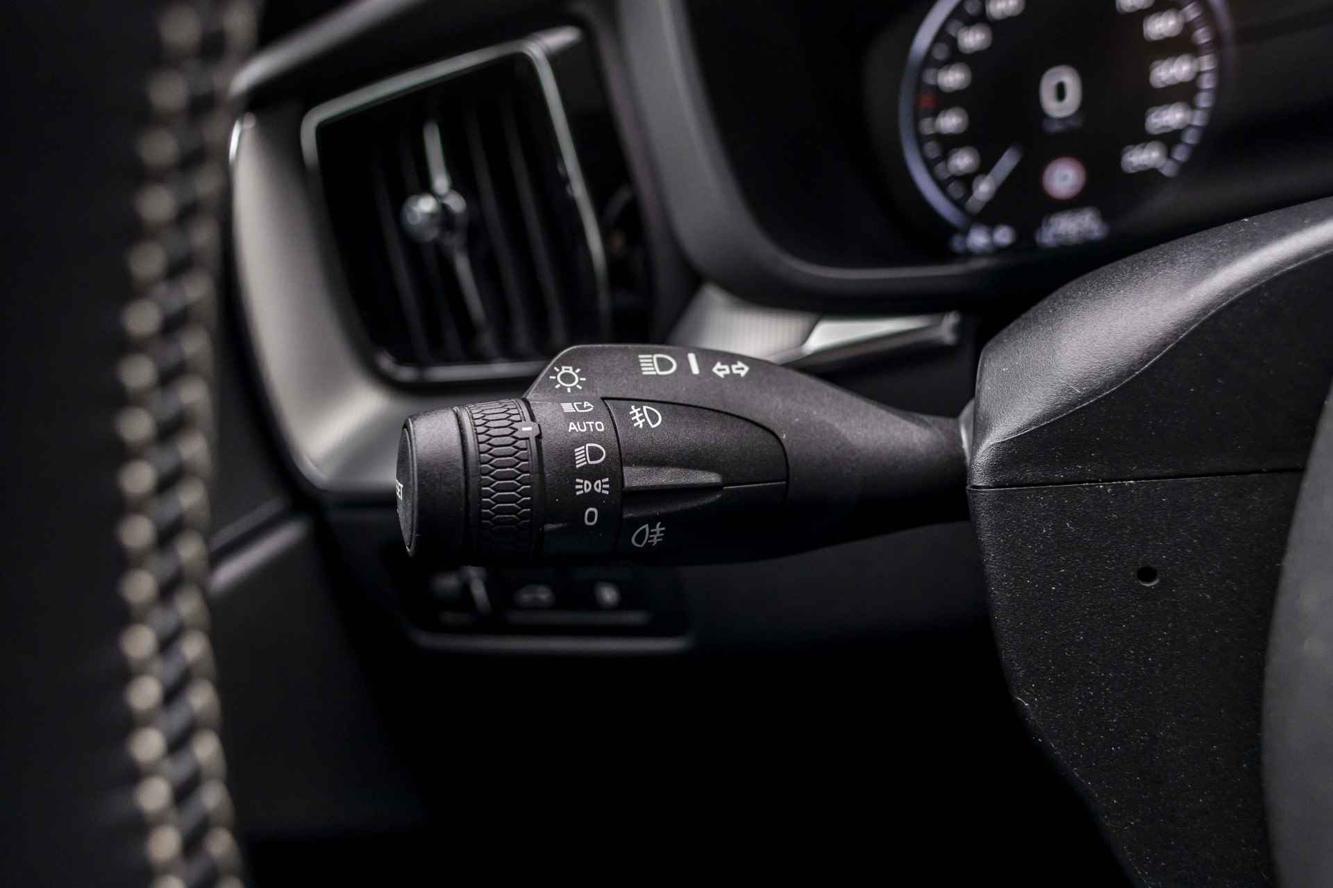 Volvo XC60 2.0 T8 Twin Engine AWD Inscription | Pano | Memory | ACC | CAM | Carplay | Keyless | - 31/45