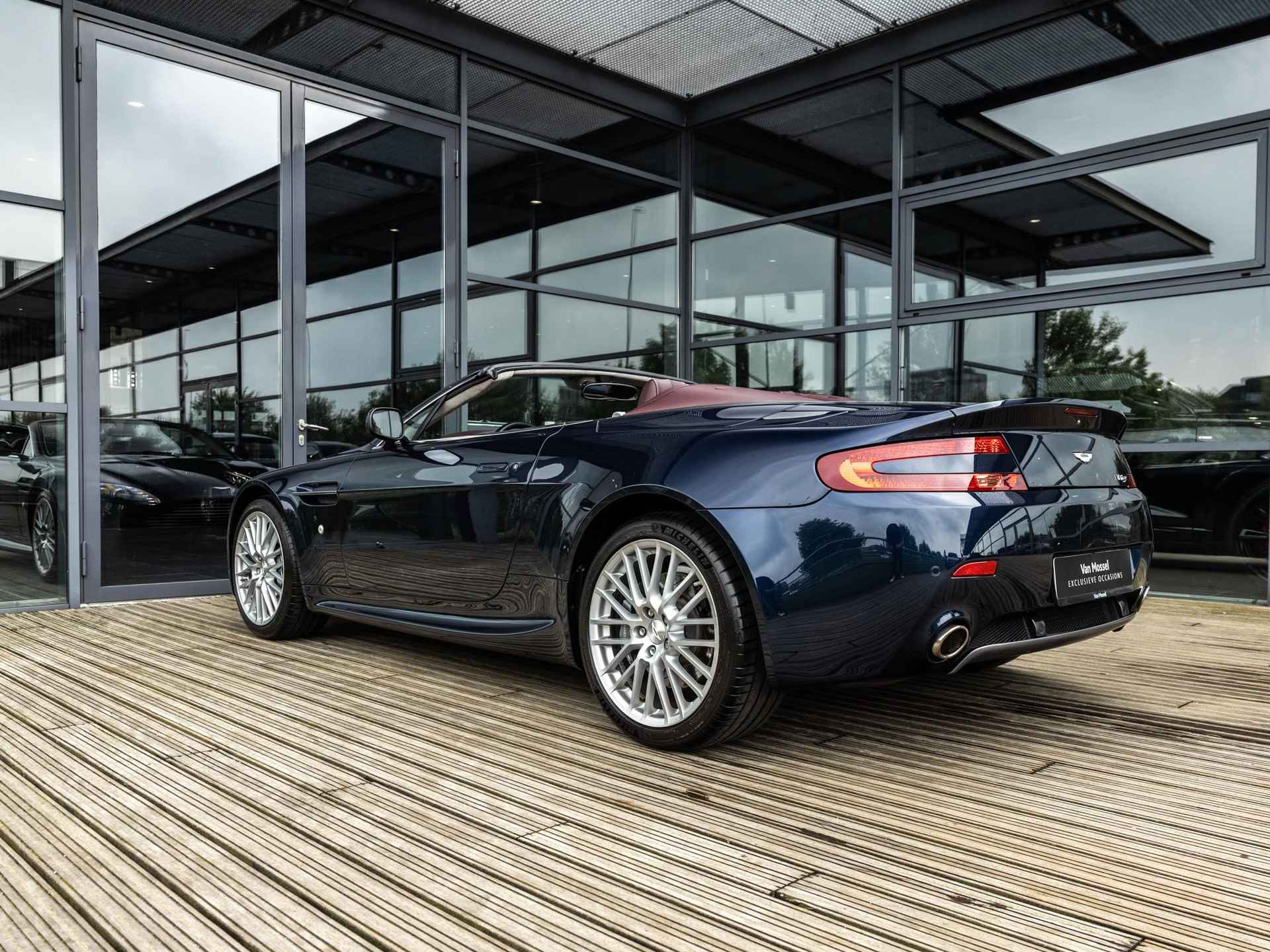 Aston Martin V8 Vantage Roadster 4.7 V8 Sportshift | ASTON MARTIN DEALER ONDERHOUDEN | - 25/38