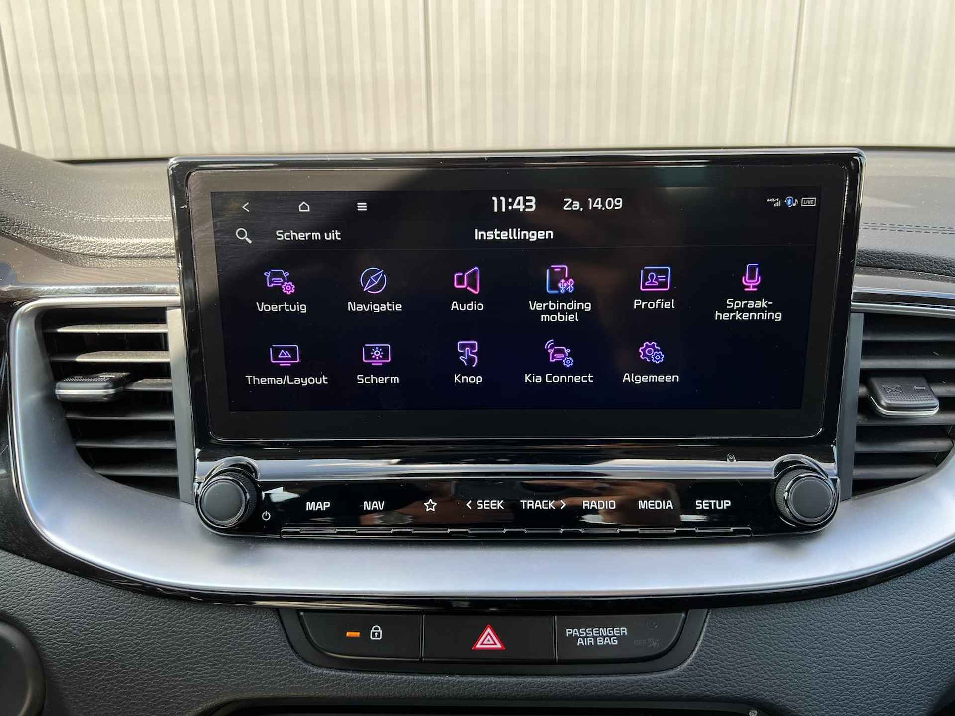 Kia XCeed 1.0 T-GDi DynamicLine All-season banden | Camera | Apple Carplay & Android Auto | 18-inch | Navigatie | Parkeersensoren - 21/28