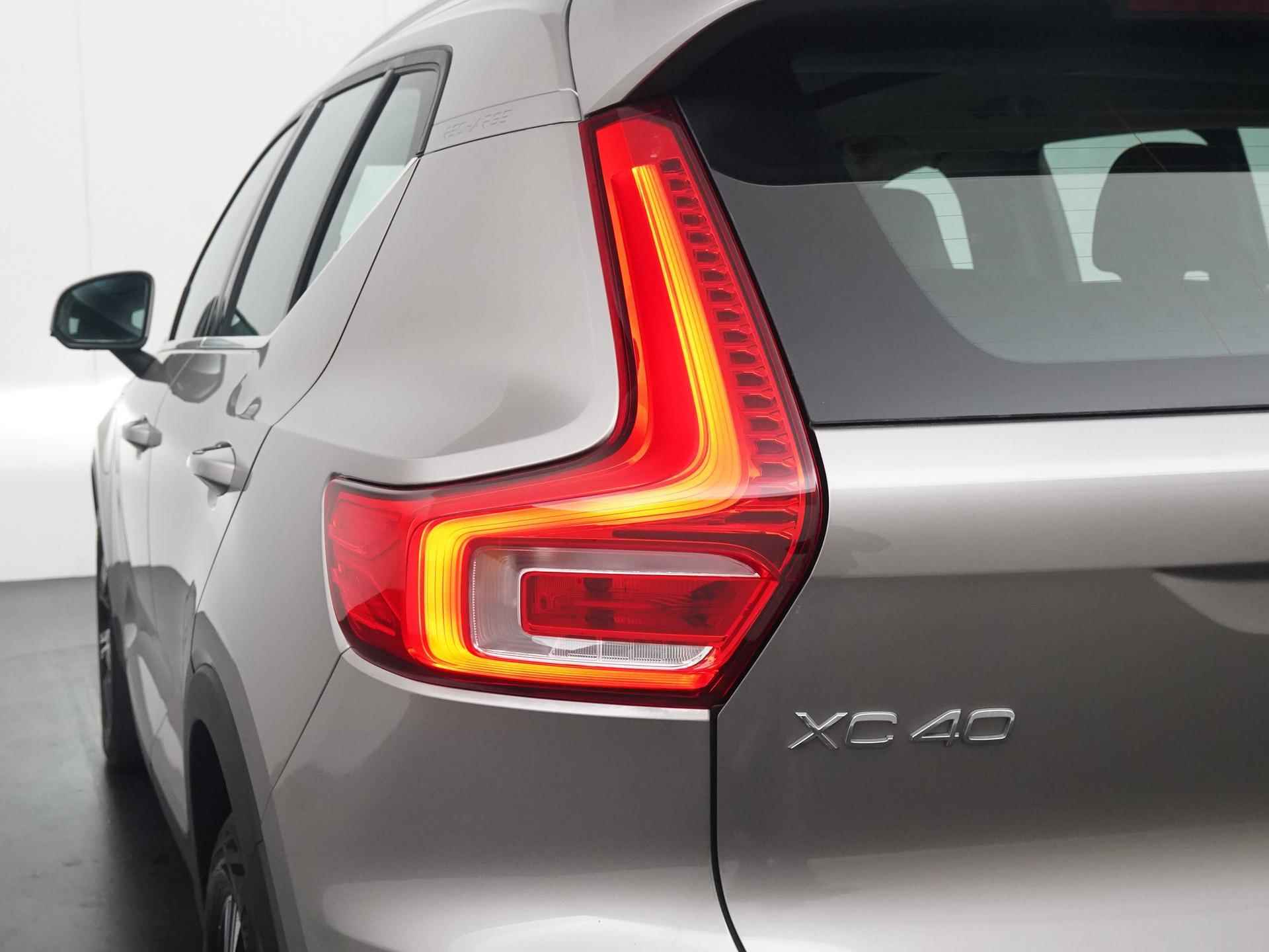 Volvo XC40 1.5 T5 Recharge Inscription | Panoramadak | Zondag Open! - 24/44