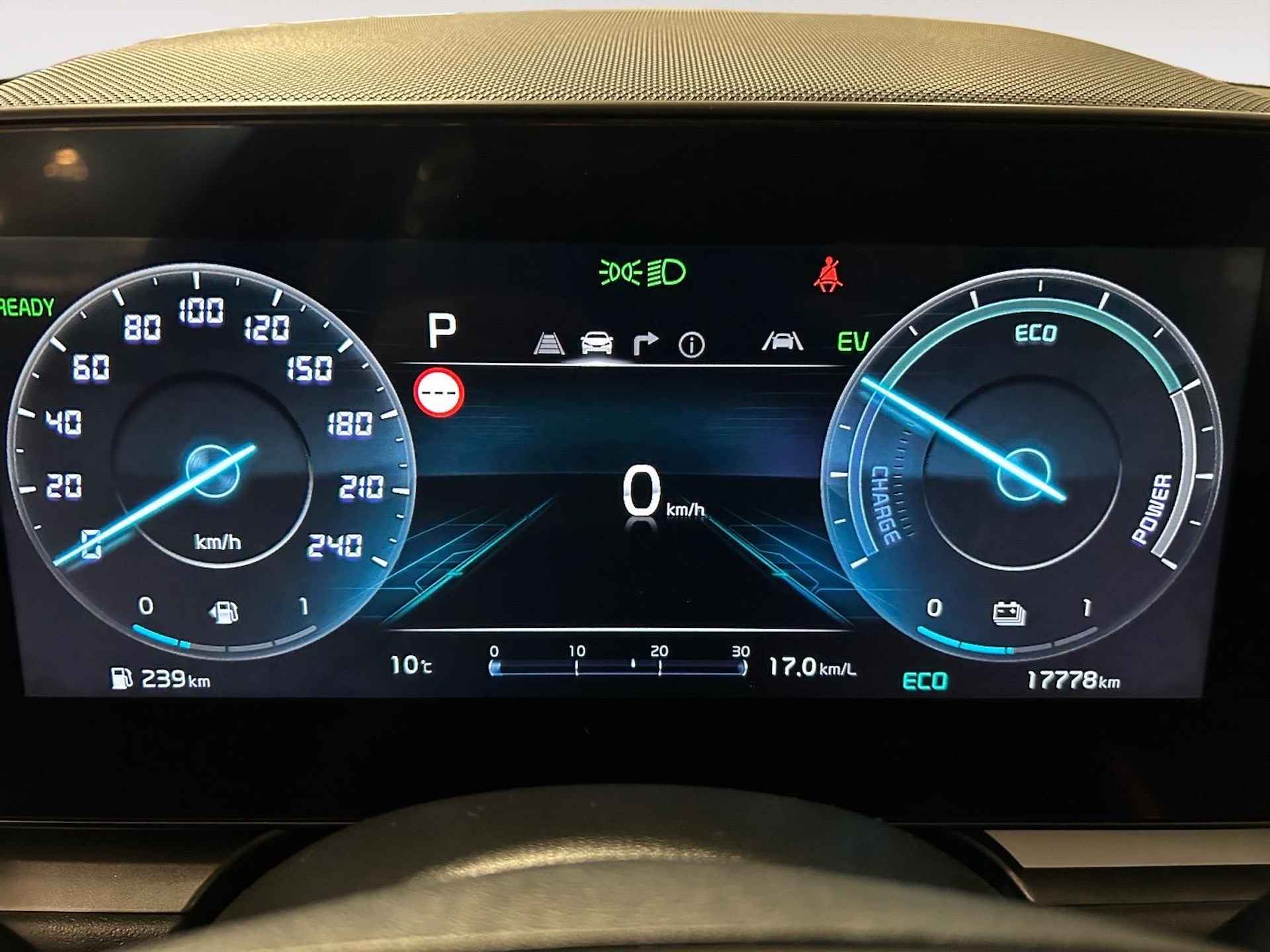 Kia Niro 1.6 GDi Hybrid DynamicLine | Trekhaak Vaste Kogel + 13 polige Stekker | Navi | Apple Carplay / Android Auto | Parkeersensoren Voor + Achter | Achteruitrijcamera | Licht + Regensensor | 16"Lichtmetalen Velgen | Cruise Control Adaptief | Rijstrooksensor + Correctie - 16/31