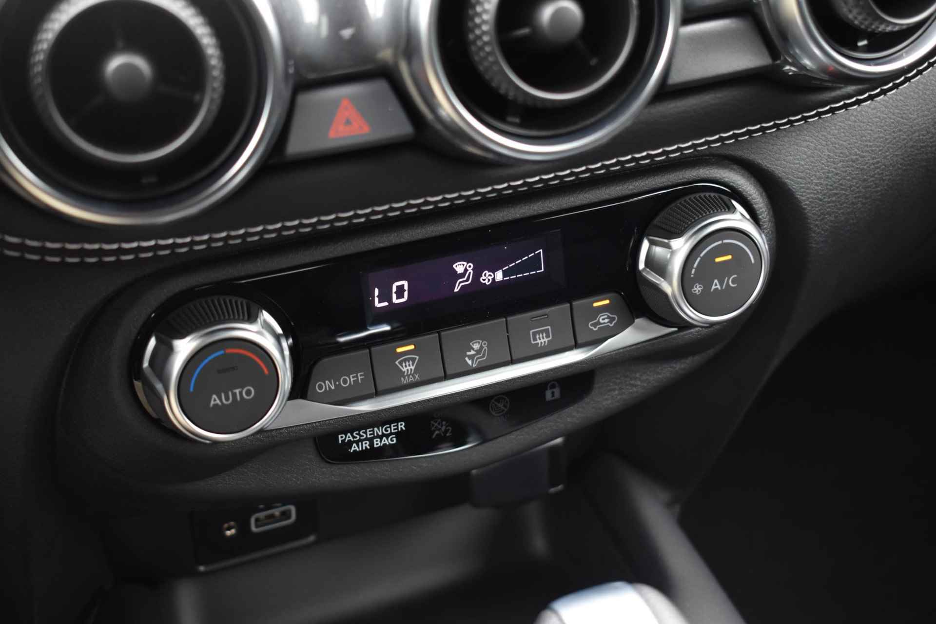 Nissan Juke 1.0 DIG-T N-Design 115pk | Automaat | Navigatie | Rondom camera | Cruise Control Adaptief | Apple Carplay/Android Auto | LED Koplampen | LMV 19'' - 27/39