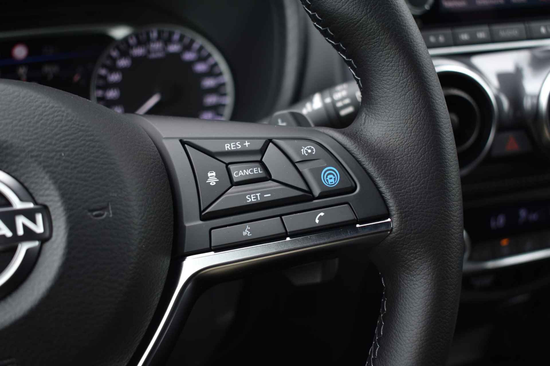 Nissan Juke 1.0 DIG-T N-Design 115pk | Automaat | Navigatie | Rondom camera | Cruise Control Adaptief | Apple Carplay/Android Auto | LED Koplampen | LMV 19'' - 33/39