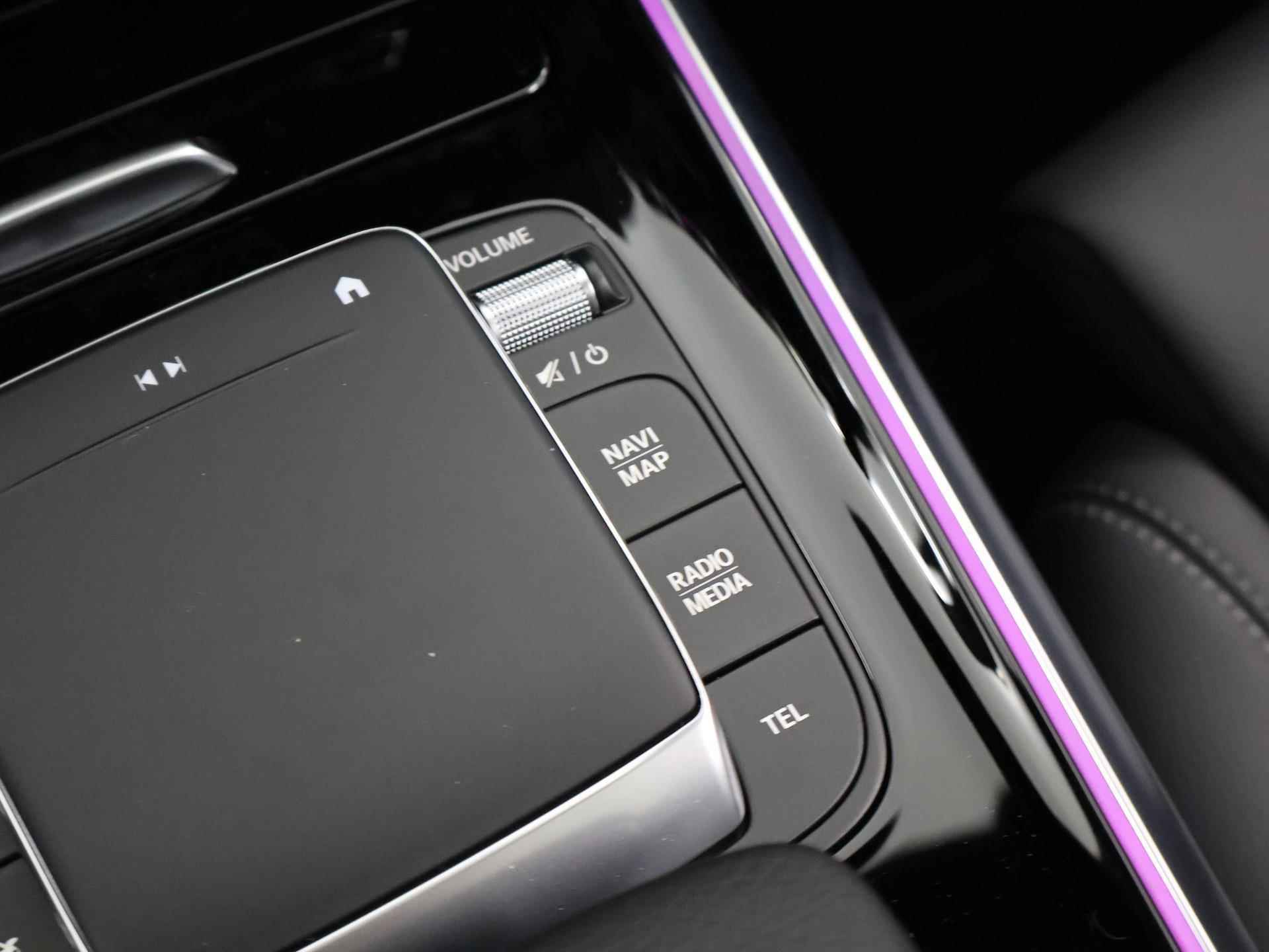 Mercedes-Benz EQA 250+ Business Edition | Panoramadak | Stoelgeheugen | Keyless Entry | 360-camera | MBUX Augmented Reality | Apple Carplay | Privacy Glass | Stoelverwarming | Sfeerverlichting | DAB+ Radio | - 21/52