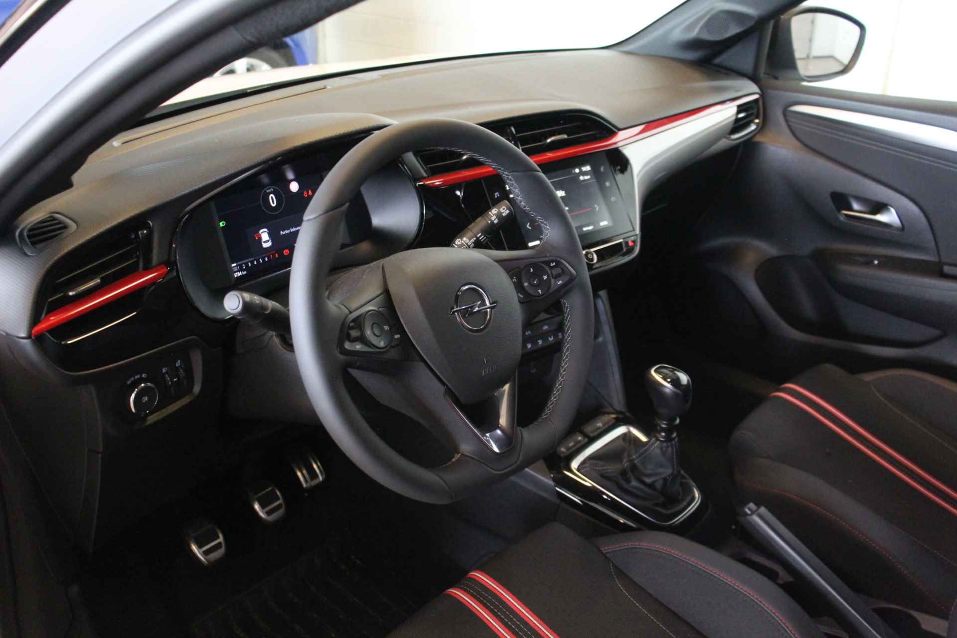 Opel Corsa 1.2 100 pk GS Line | 16" lichtmetalen velgen | Getinte ramen achter | Achteruitrijcamera voor en achter | Sportstoelen | Cruise control | Multimedia | DAB - 10/32