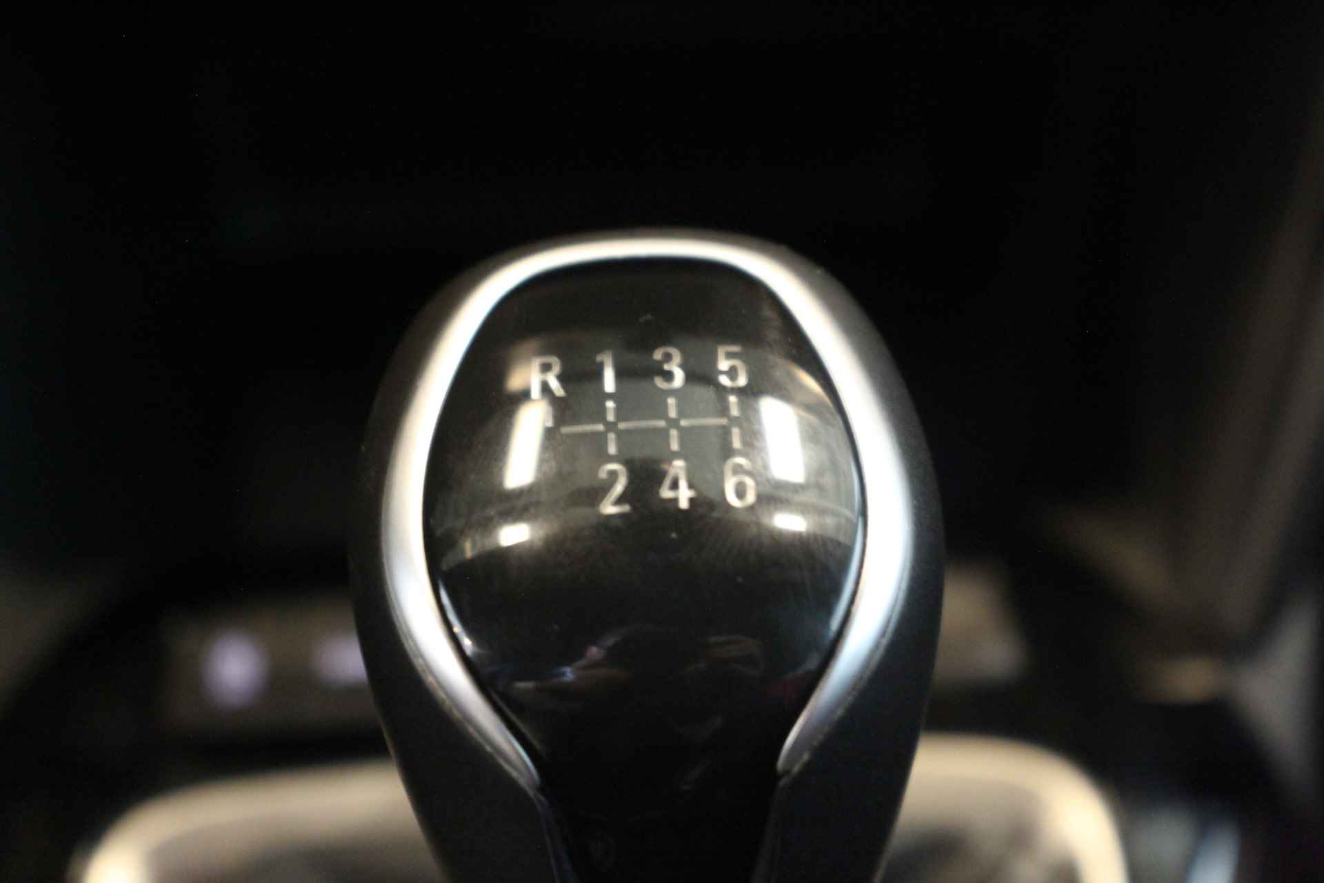 Opel Corsa 1.2 100 pk GS Line | 16" lichtmetalen velgen | Getinte ramen achter | Achteruitrijcamera voor en achter | Sportstoelen | Cruise control | Multimedia | DAB - 27/32