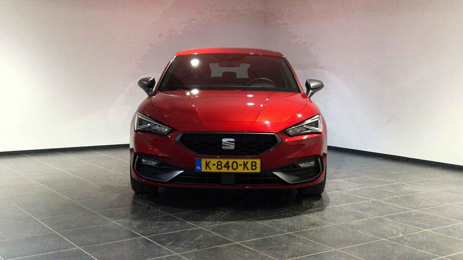 SEAT Leon 1.5 eTSI FR Launch Edition | Camera | Keyless | Stoelverwarming - 3/29