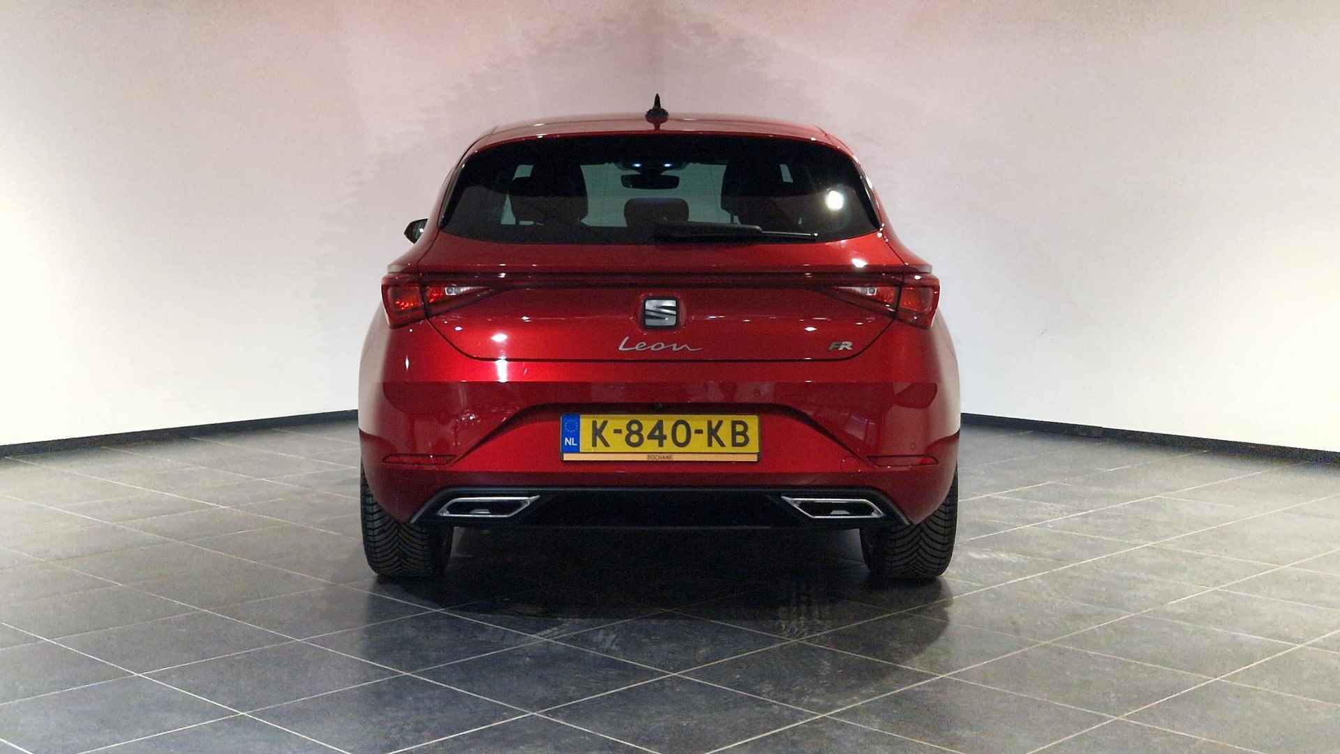 SEAT Leon 1.5 eTSI FR Launch Edition | Camera | Keyless | Stoelverwarming - 10/29