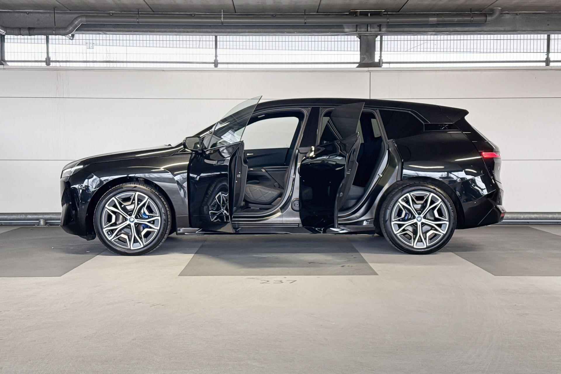 BMW iX xDrive40 Business Edition Plus 77 kWh - 3/25