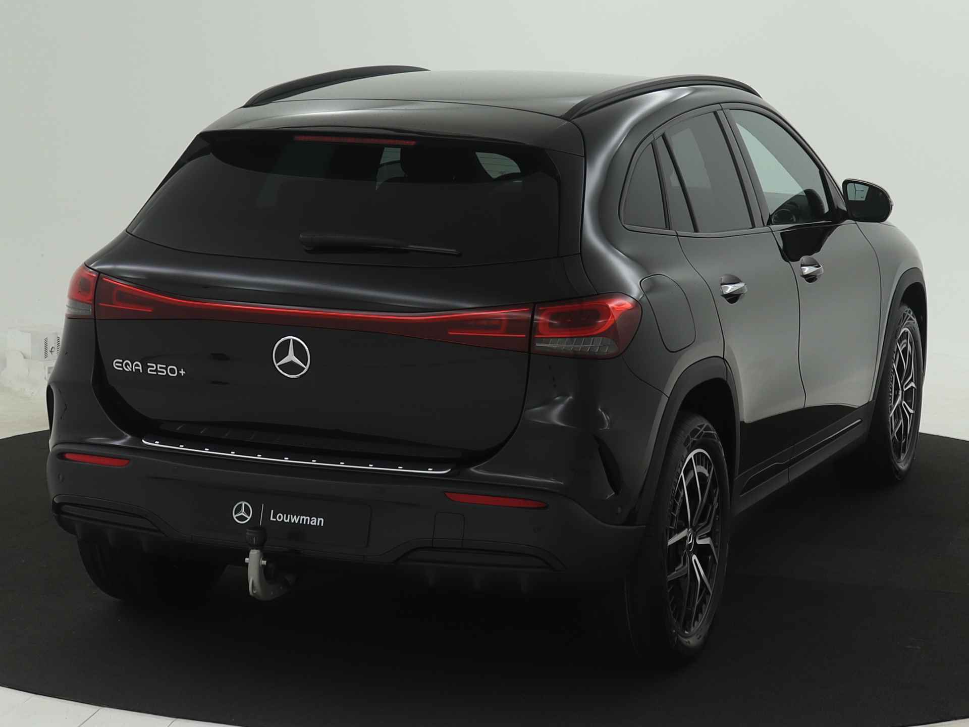 Mercedes-Benz EQA 250+ Business Edition 71 kWh | Trekhaak | Nightpakket | AMG Line | Business Plus pakket | Stoelverwarming vooraan | Dodehoekassistent | Sfeerverlichting | KEYLESS-GO comfort pakket | - 14/39