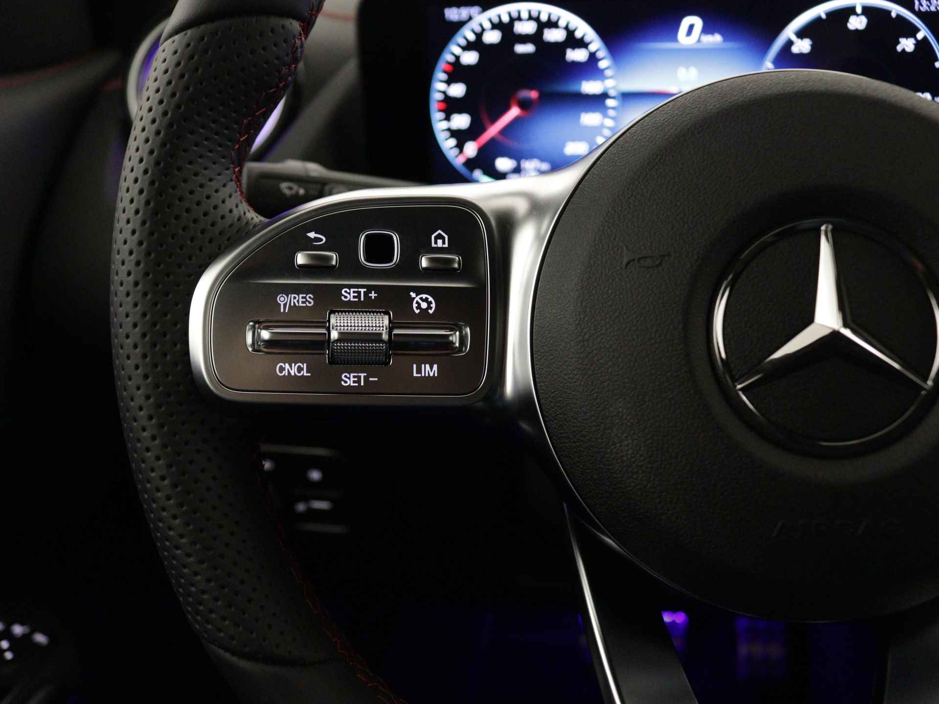 Mercedes-Benz EQA 250+ Business Edition 71 kWh | Trekhaak | Nightpakket | AMG Line | Business Plus pakket | Stoelverwarming vooraan | Dodehoekassistent | Sfeerverlichting | KEYLESS-GO comfort pakket | - 17/39