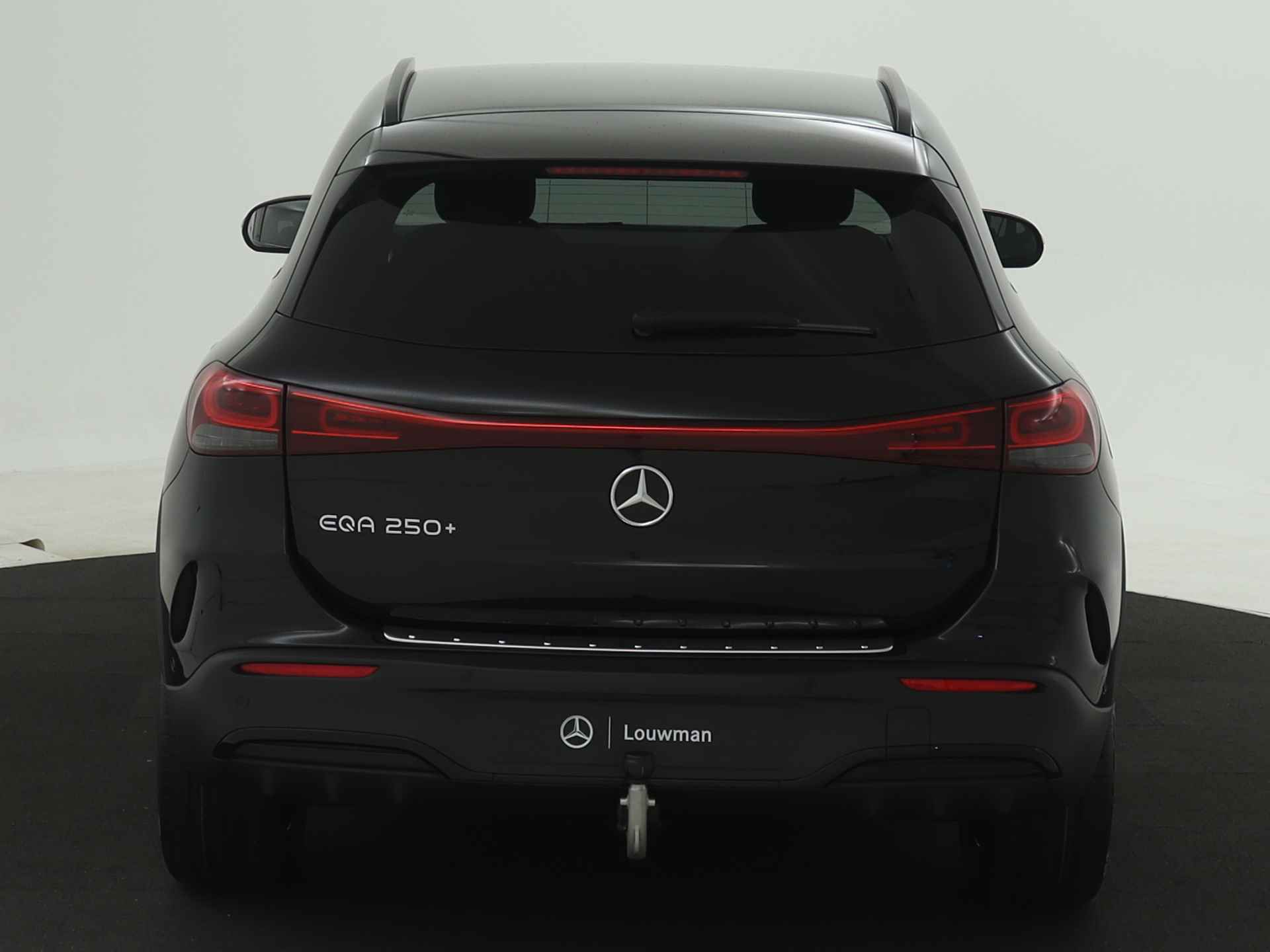 Mercedes-Benz EQA 250+ Business Edition 71 kWh | Trekhaak | Nightpakket | AMG Line | Business Plus pakket | Stoelverwarming vooraan | Dodehoekassistent | Sfeerverlichting | KEYLESS-GO comfort pakket | - 23/39