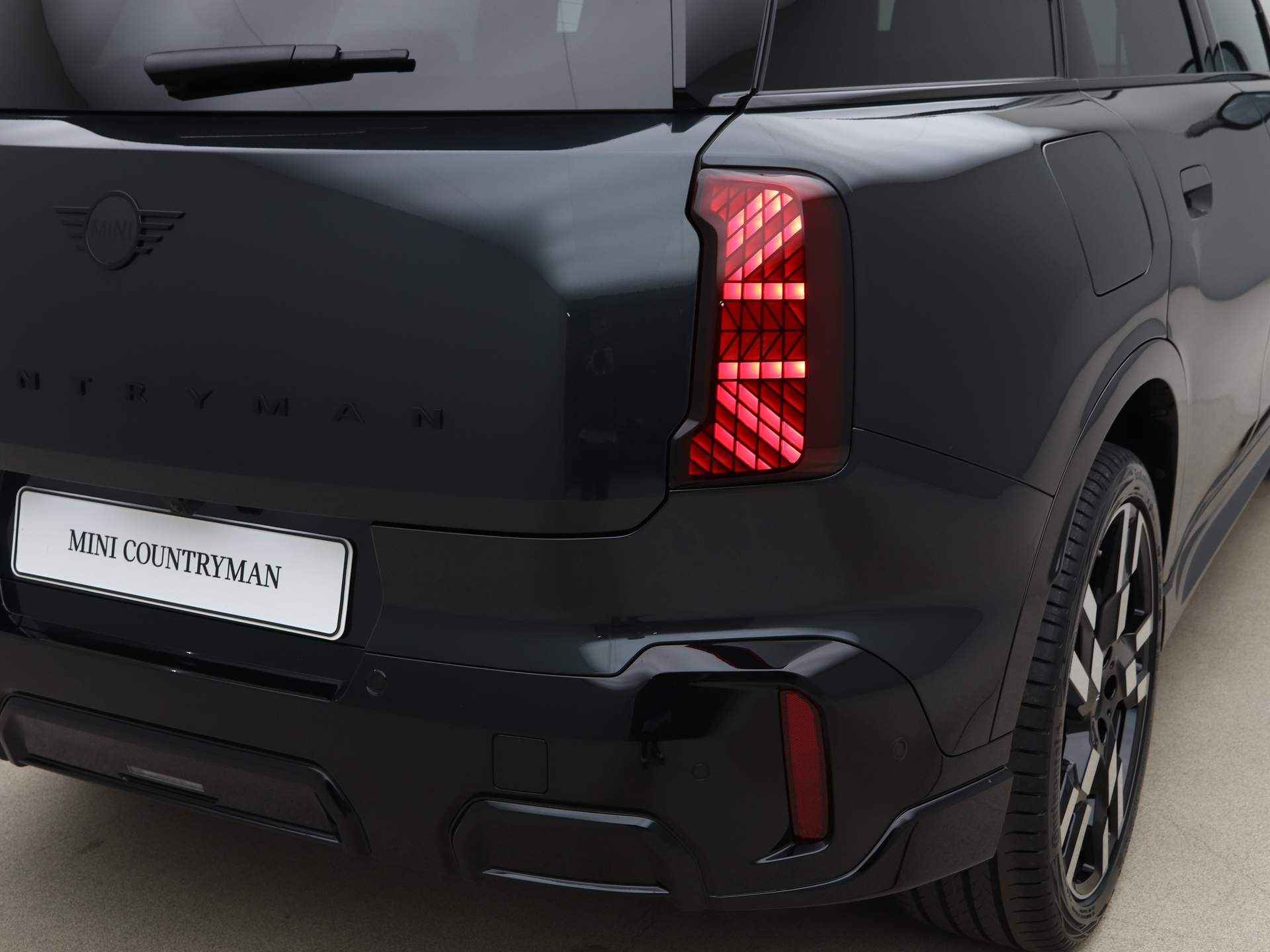 MINI Countryman C John Cooper Works Pakket XL PRIVATE LEASE EUR 830,- (48 mnd/10.000 km) - 24/28