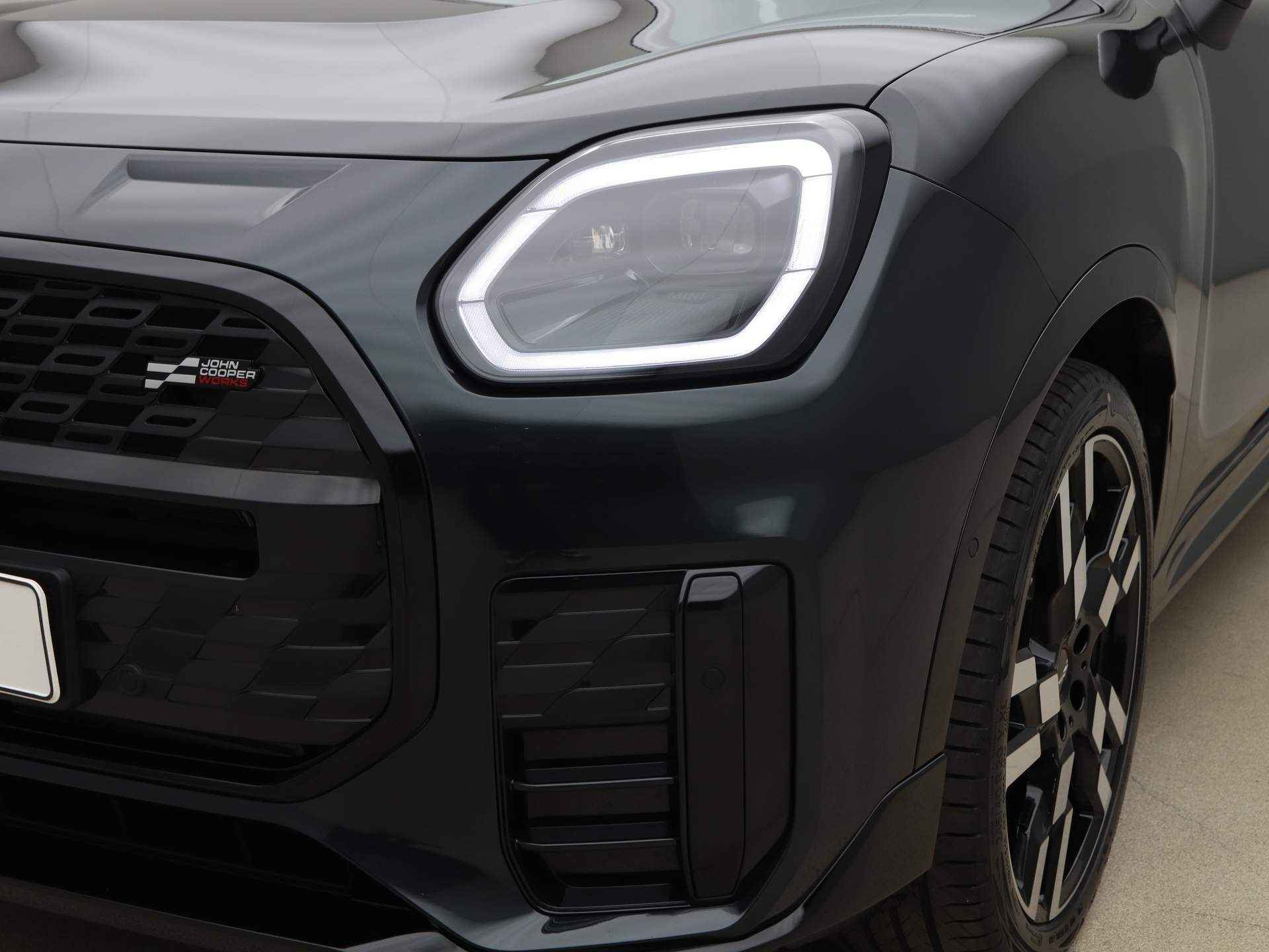 MINI Countryman C John Cooper Works Pakket XL PRIVATE LEASE EUR 830,- (48 mnd/10.000 km) - 26/28