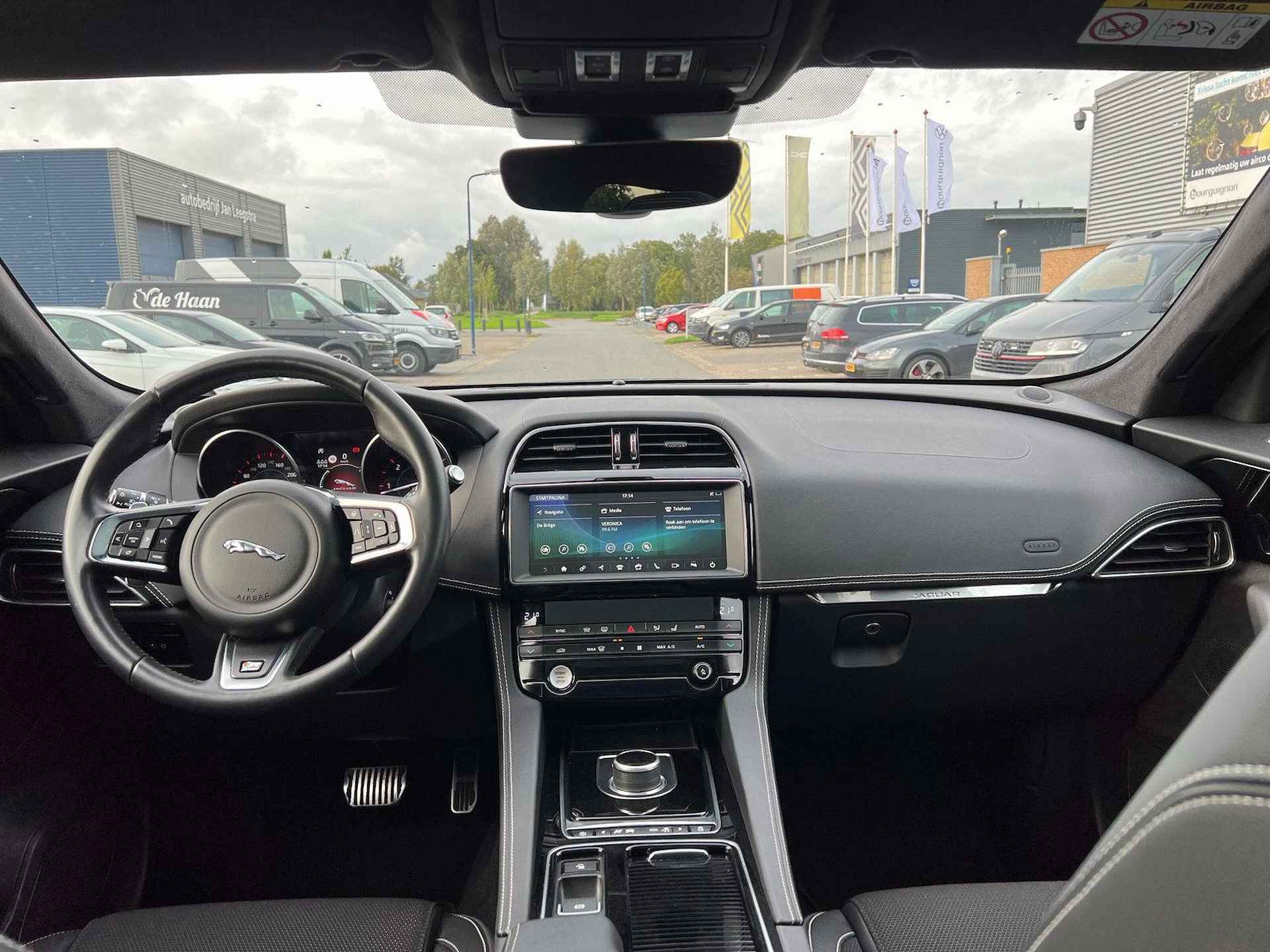 Jaguar F-Pace 3.0d AWD 300 pk Prestige R sport | Meridian Audio | Panodak | Navi | - 12/28