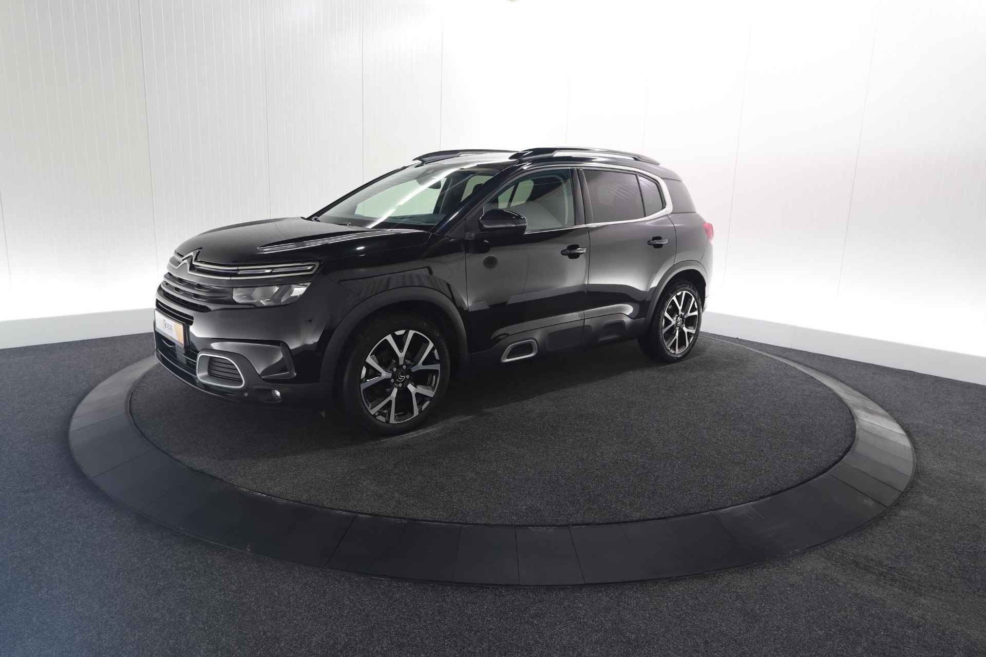 Citroen C5 Aircross PureTech 130 Shine | Trekhaak | Dodehoekdectie | Camera | Apple Carplay - 70/75