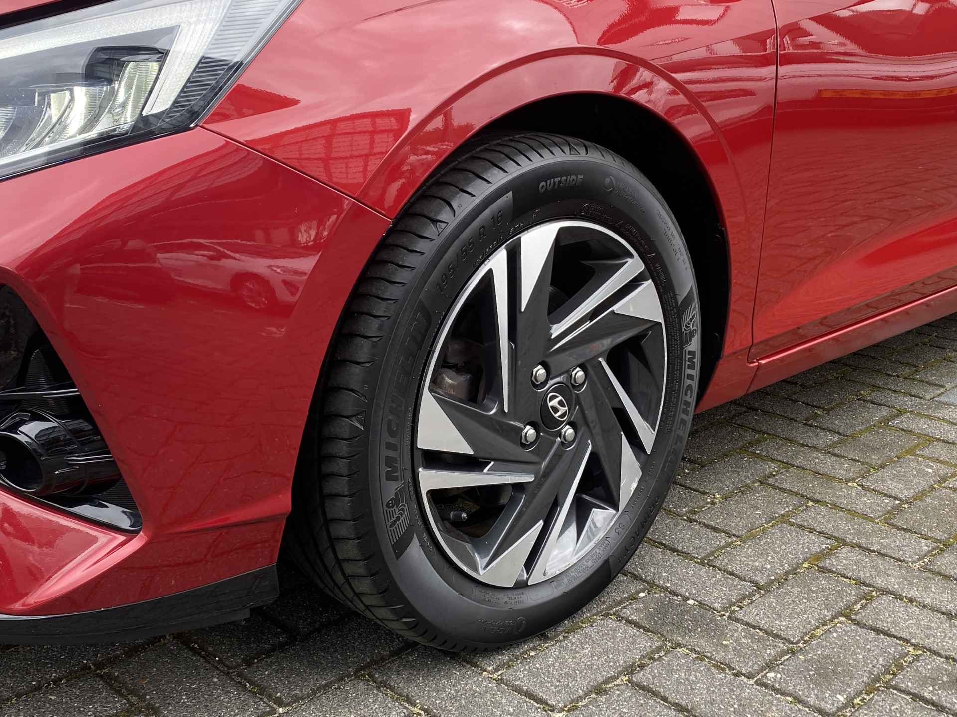 Hyundai i20 1.0 T-GDI 100pk Comfort | Carplay Navigatie| Stoel-Stuurverwarming | Climate controle | Camera | Lichtmetalen velgen - 8/21