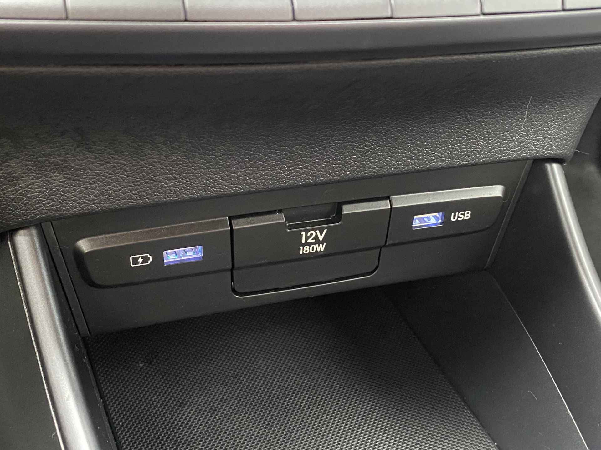 Hyundai i20 1.0 T-GDI 100pk Comfort | Carplay Navigatie| Stoel-Stuurverwarming | Climate controle | Camera | Lichtmetalen velgen - 18/21