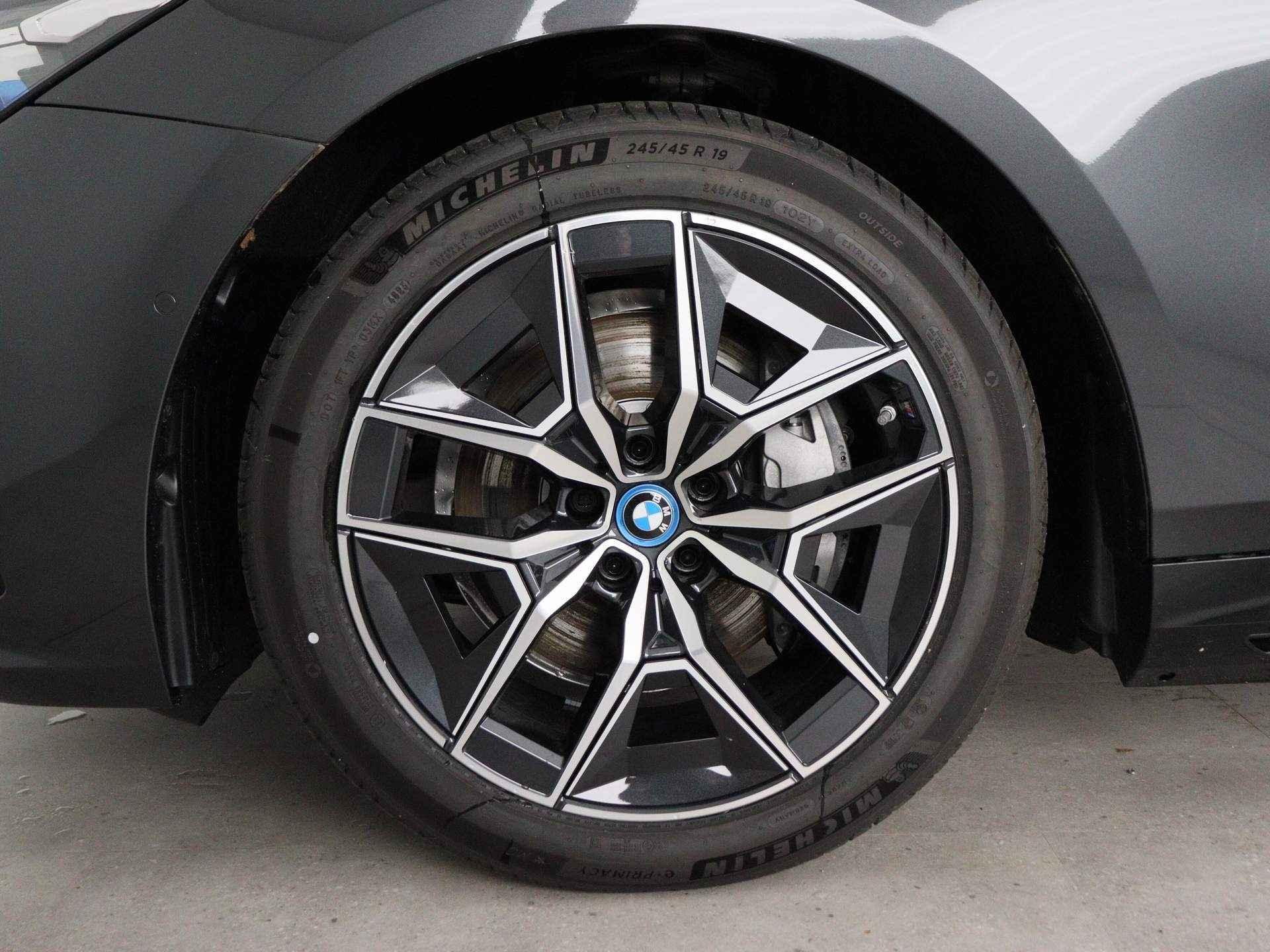 BMW i5 eDrive40 Sedan M Sportpakket - 20/25