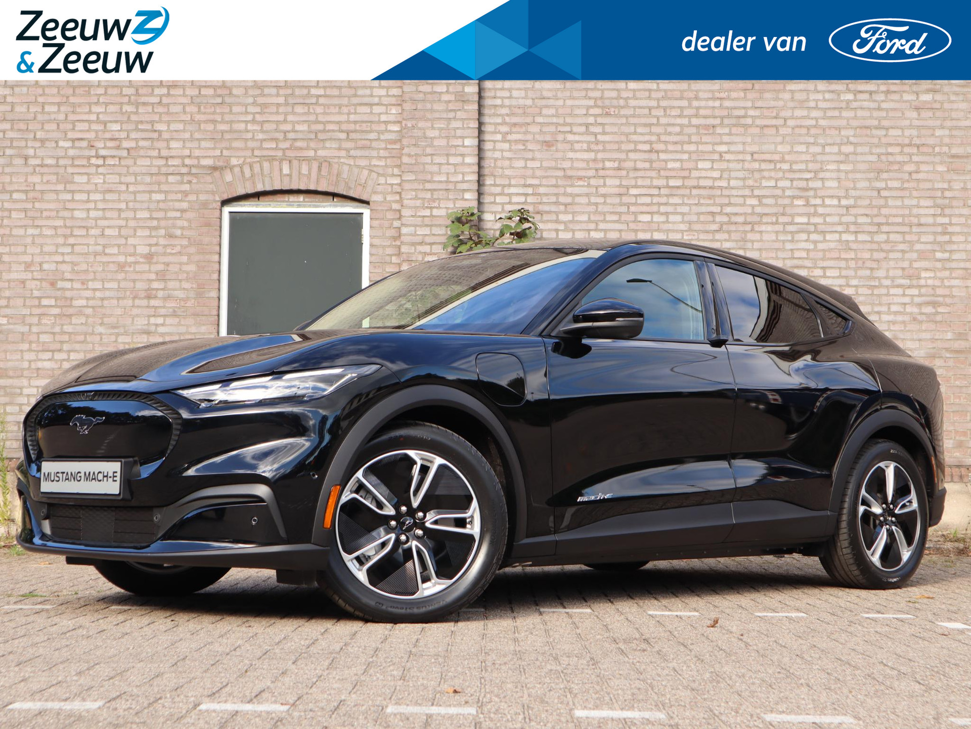 Ford Mustang Mach-E 72,6kWh Standard RWD | Panoramadak | TechnologyPack+ | Adaptive cruisecontrol | Climate control | leren bekleding | El. voorstoelen + memory | B&O Audio | 360Camera | 19" Lichtmetaal | El. Achterklep |