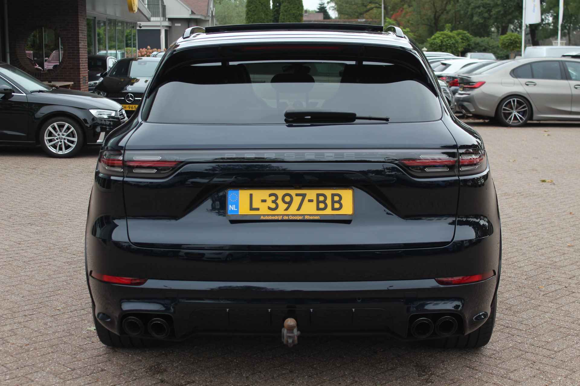 Porsche Cayenne 3.0 E-Hybrid / Trekhaak / Panoramadak / 360Camera / Head-up / Keyless / 22'' / Luchtvering / Keyless / Bose / ACC / Stuurverwarming / Matrix LED / Softclose - 15/37