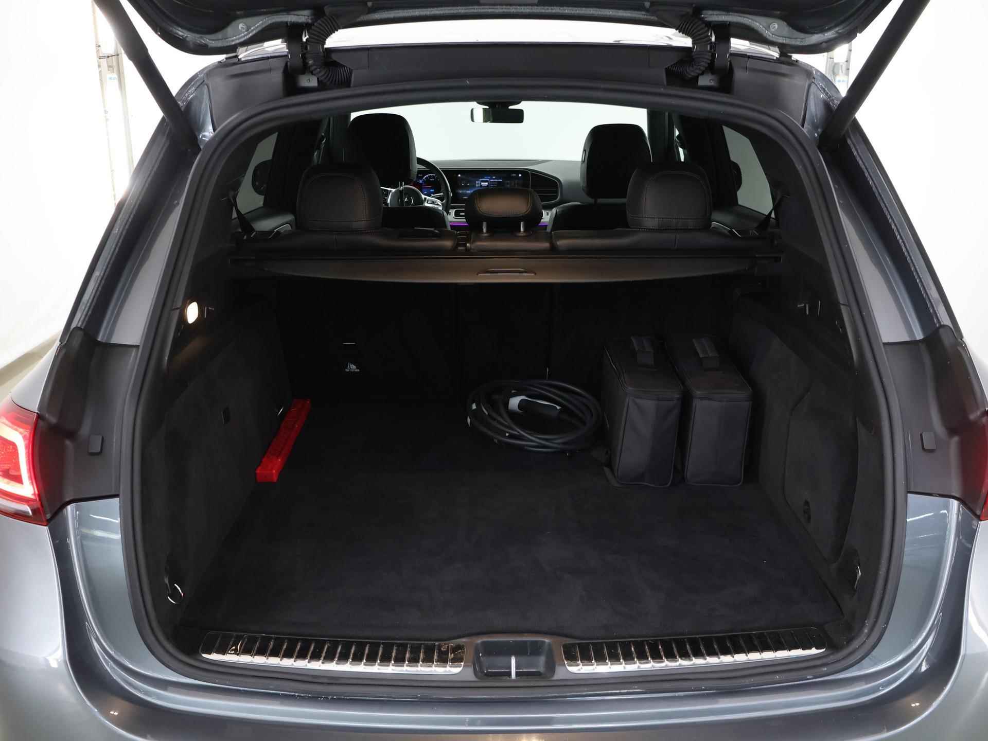 Mercedes-Benz GLE-klasse 350 e 4MATIC | AMG line | Stoelverwarming | Parkeercamera | Elek. verstelbare stoelen | Dodehoekassistent | Sfeerverlichting | - 43/47