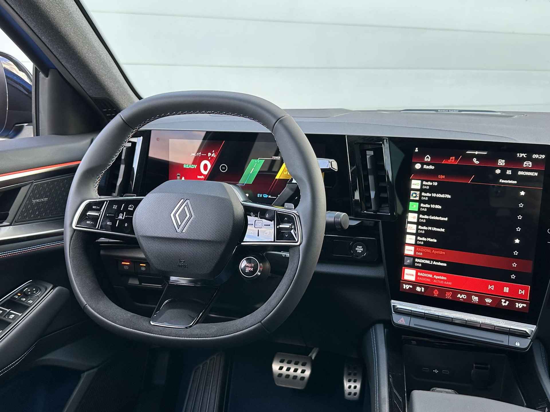 Renault Rafale 1.2 E-Tech 4x4 plug-in hybrid 300 atelier Alpine | Panoramadak | Head-Up Display | Harman Kardon Audio - 33/40