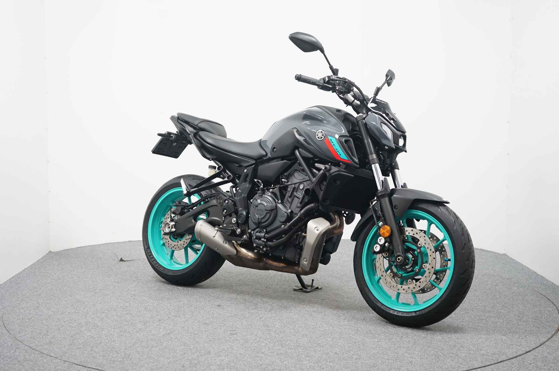 Yamaha MT-07 ABS - 2/14