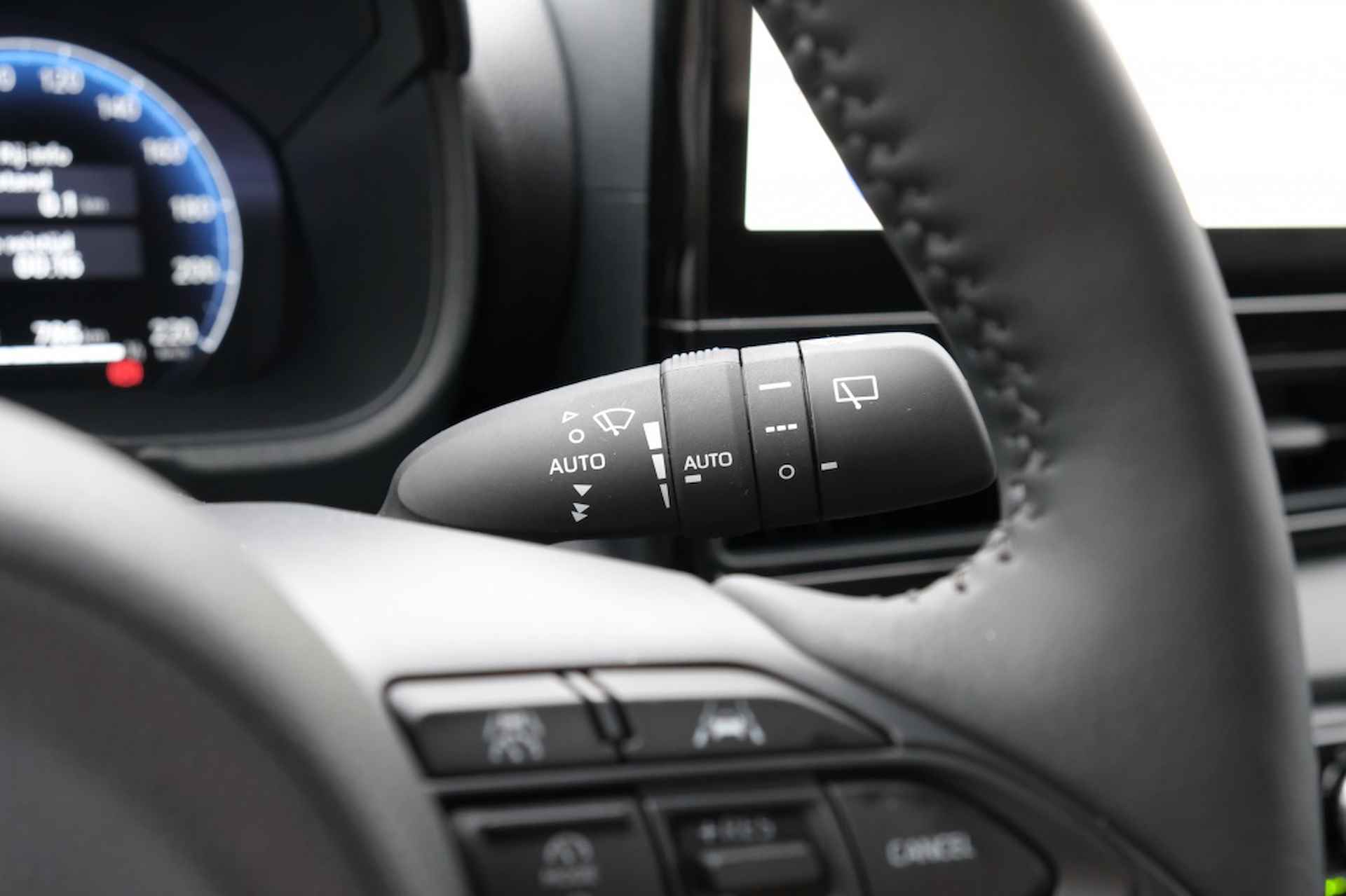 Toyota Yaris 1.5 Hybrid 130PK Automaat Launch Edition| Apple Carplay, Android - 21/40