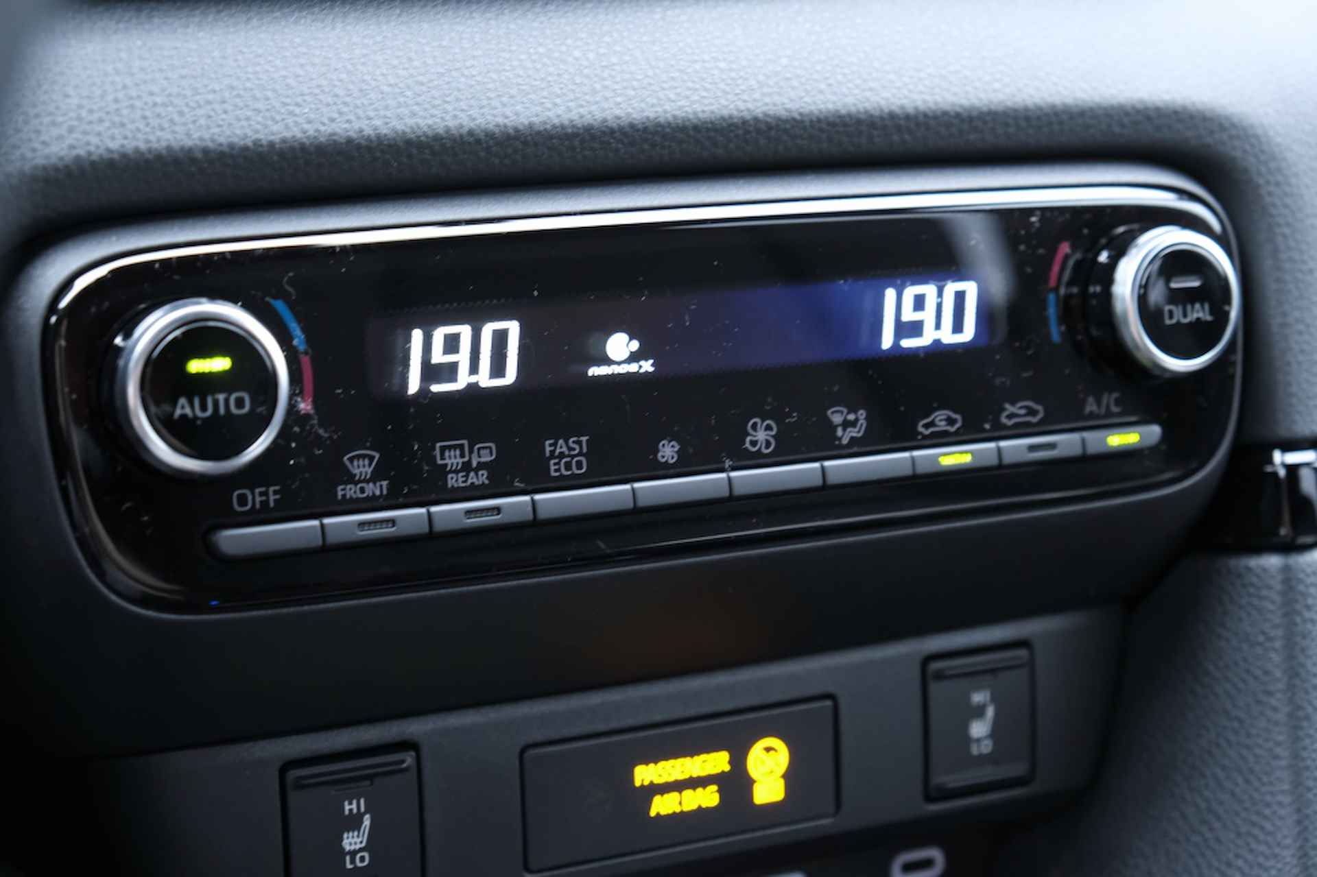 Toyota Yaris 1.5 Hybrid 130PK Automaat Launch Edition| Apple Carplay, Android - 30/40