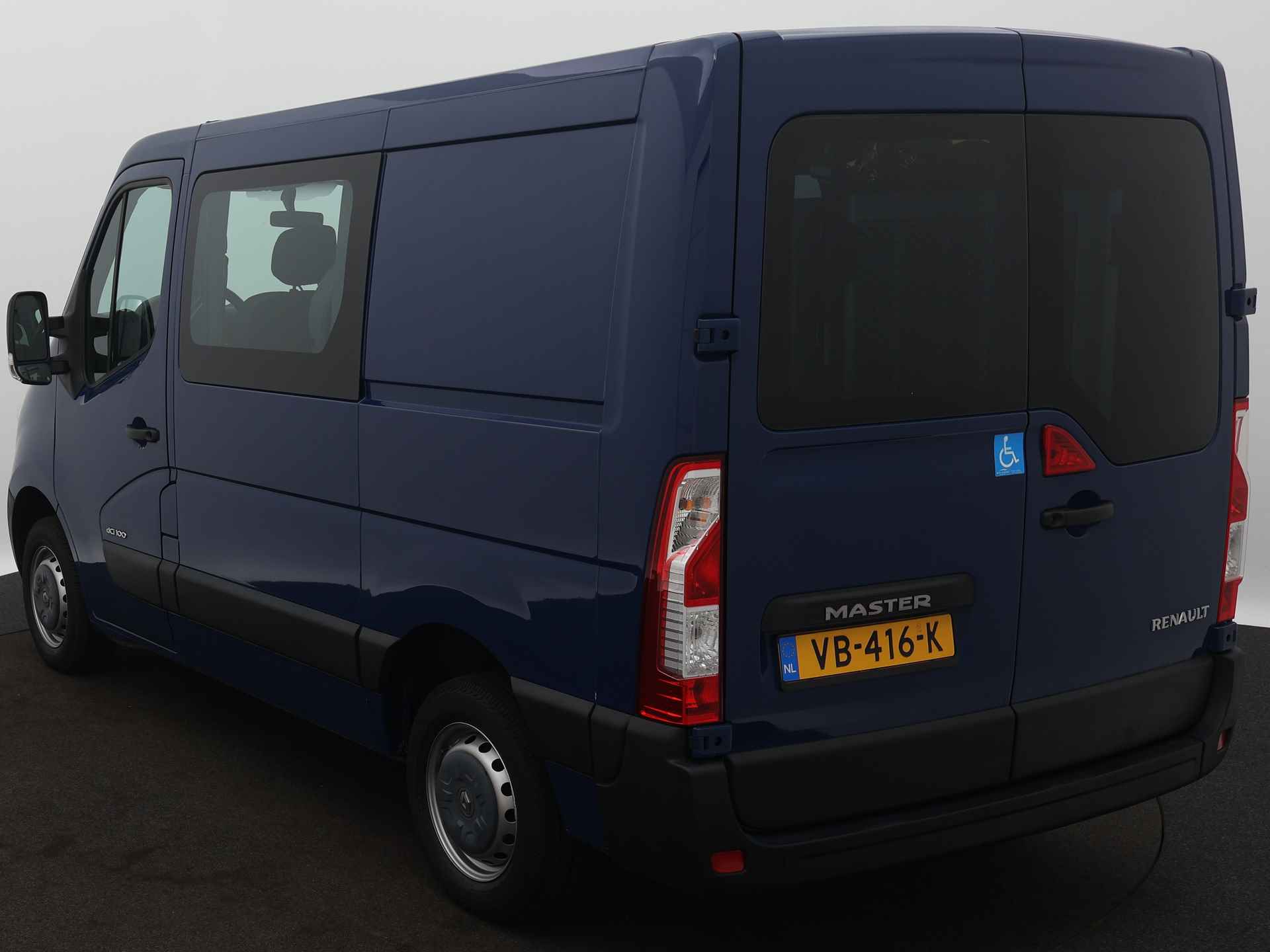 Renault Master T33 2.3 dCi L1H1 Eco | Direct leverbaar | Rolstoelbus - 13/28