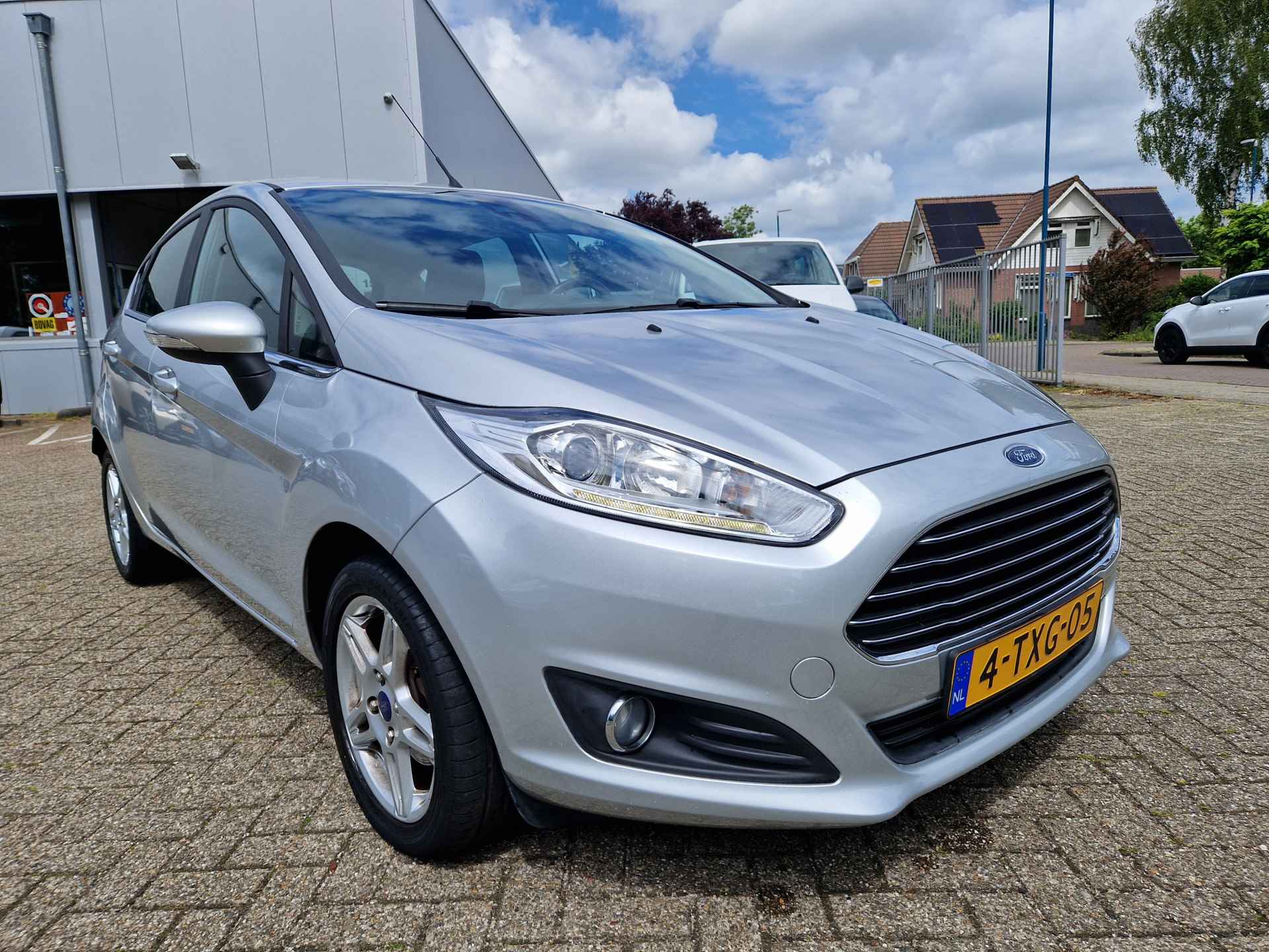 Ford Fiesta 1.0 EcoBoost Titanium Automaat Navigatie, Cruise control, Parkeersensoren , All-in Rijklaarprijs - 14/18