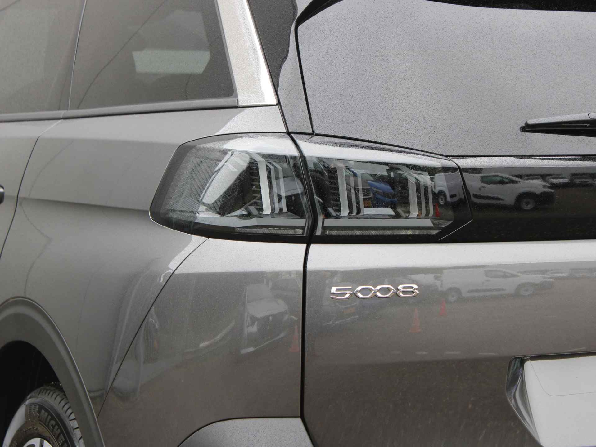 Peugeot 5008 1.2 Hybrid Allure Pack Business Automaat | Navi / Camera - 21/22