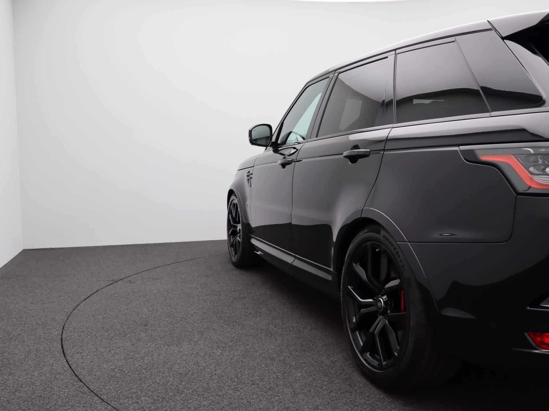 Land Rover Range Rover Sport 5.0 V8 SUPER CHARGED SVR | NP EUR €230.022,- | Head Up | Panorama Dak | 22 Inch | Carbon interieur | - 43/51