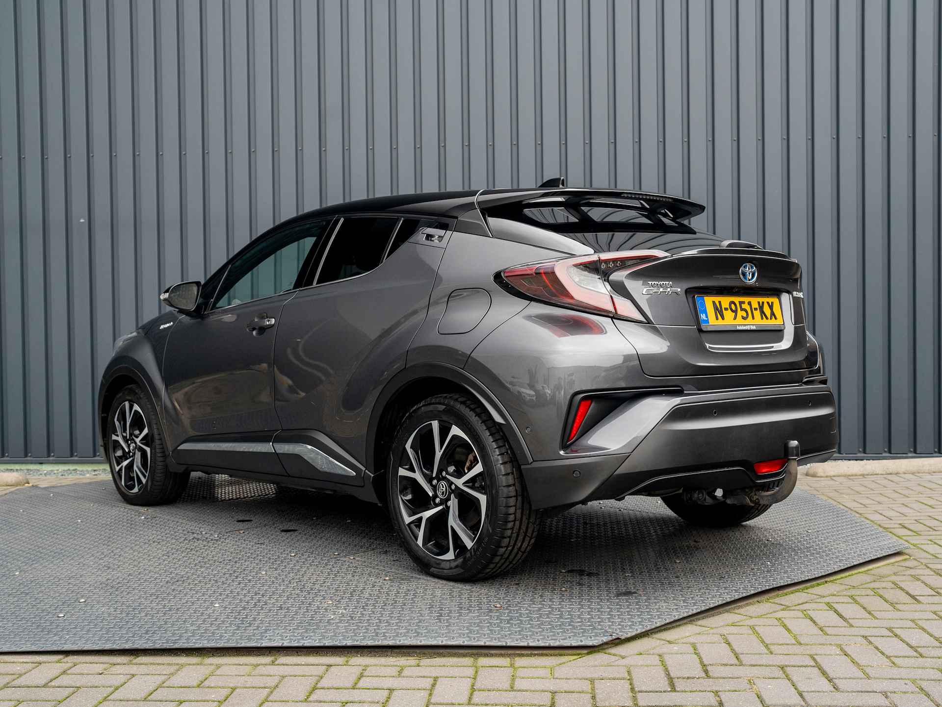 Toyota C-HR 1.8 Hybrid Bi-Tone Executive Ultimate | Trekhaak afnb. | Leder | JBL | Full LED | Prijs Rijklaar!! - 5/46