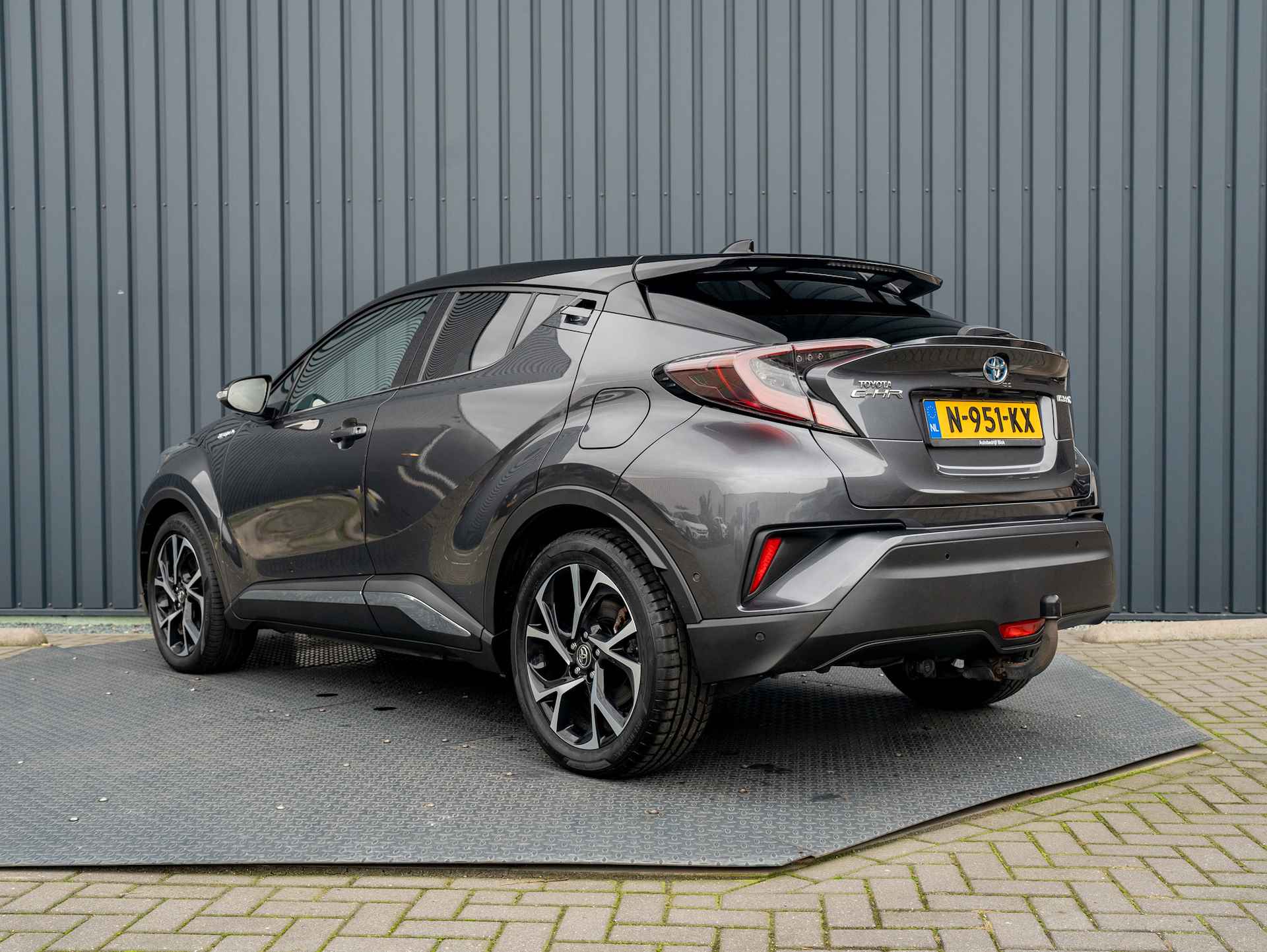 Toyota C-HR 1.8 Hybrid Bi-Tone Executive Ultimate | Trekhaak afnb. | Leder | JBL | Full LED | Prijs Rijklaar!! - 42/46